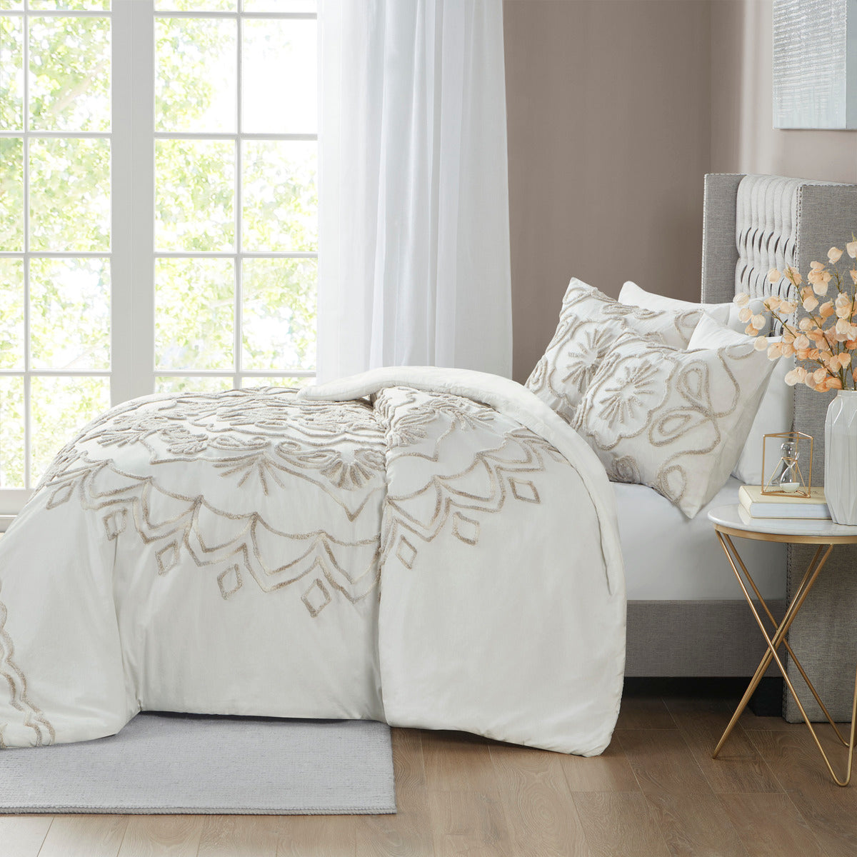 3 Piece Tufted Cotton Chenille Comforter Set Ivory Taupe King Cal King King Ivory Taupe Polyester
