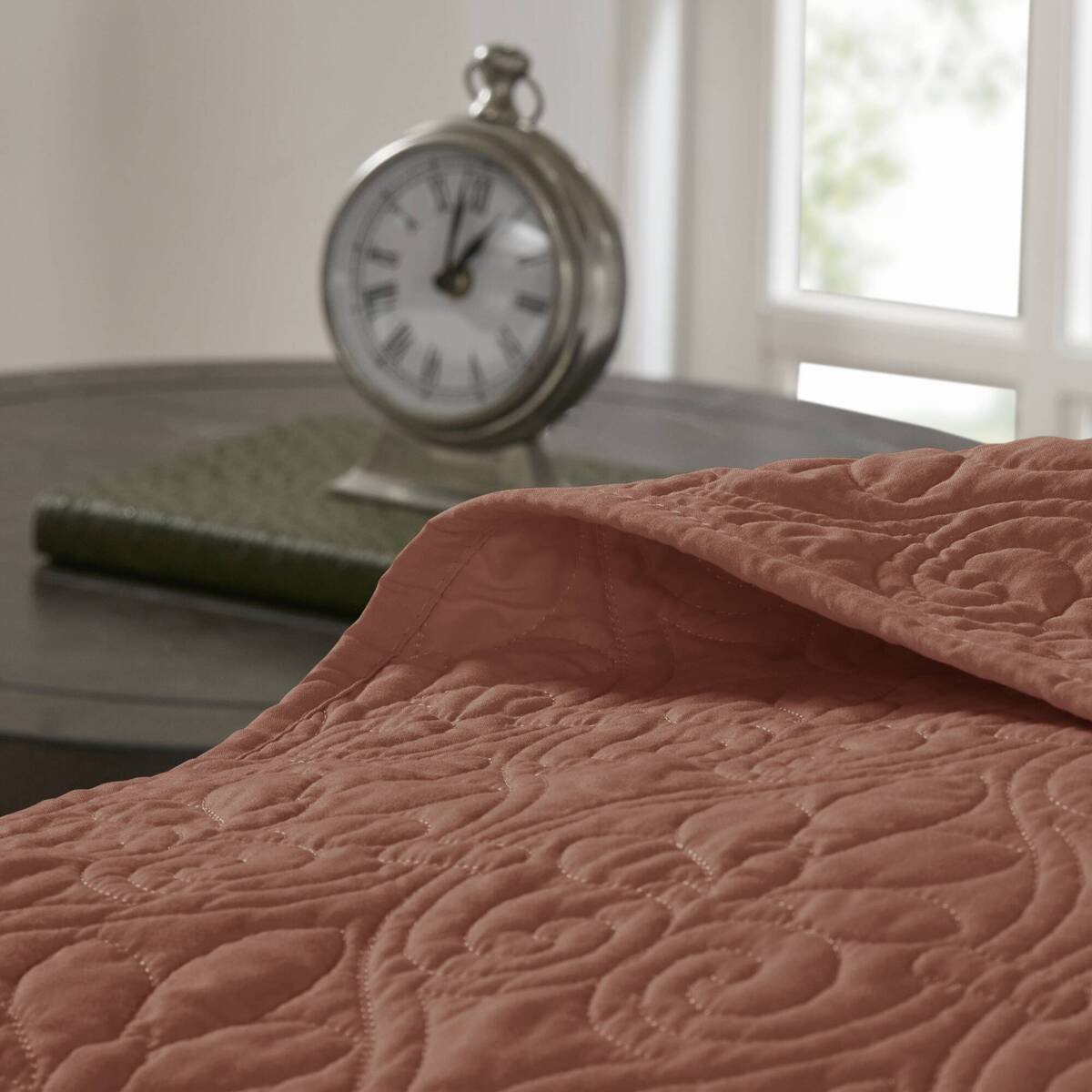 3 Piece Reversible Quilt Set Clay Red King Cal King Red Polyester