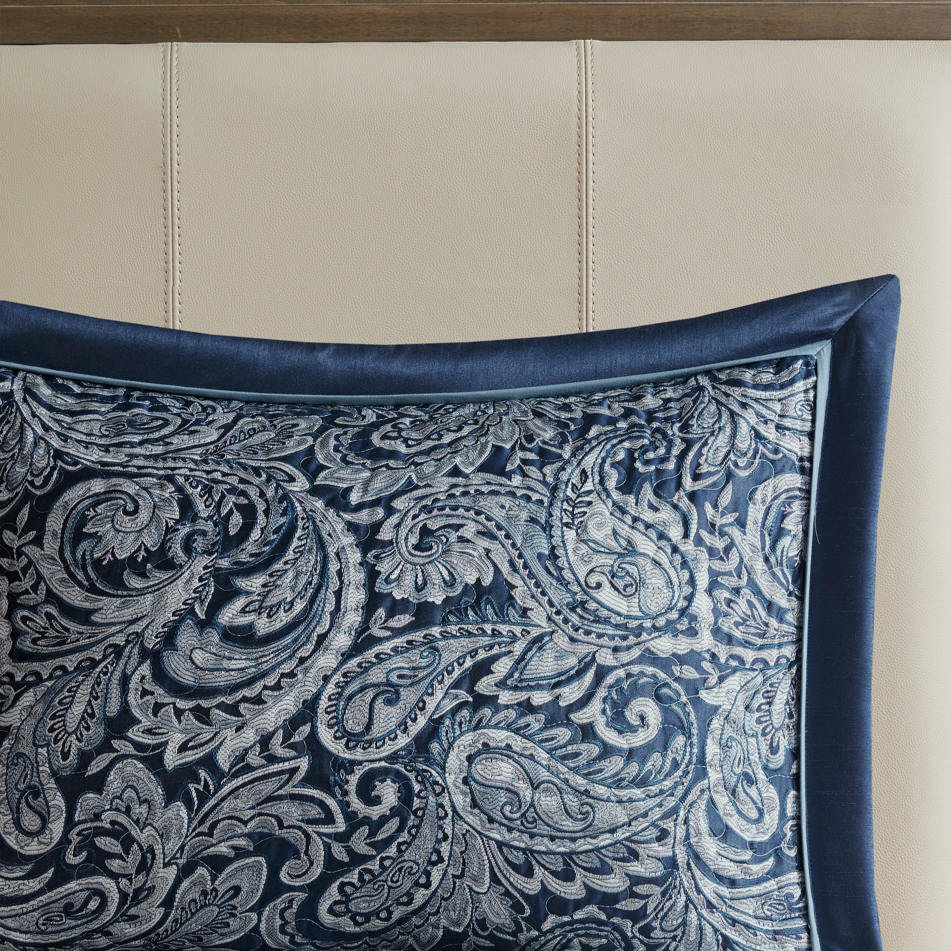 5 Piece Jacquard Bedspread Set With Throw Pillows Navy Queen Queen Navy Cotton