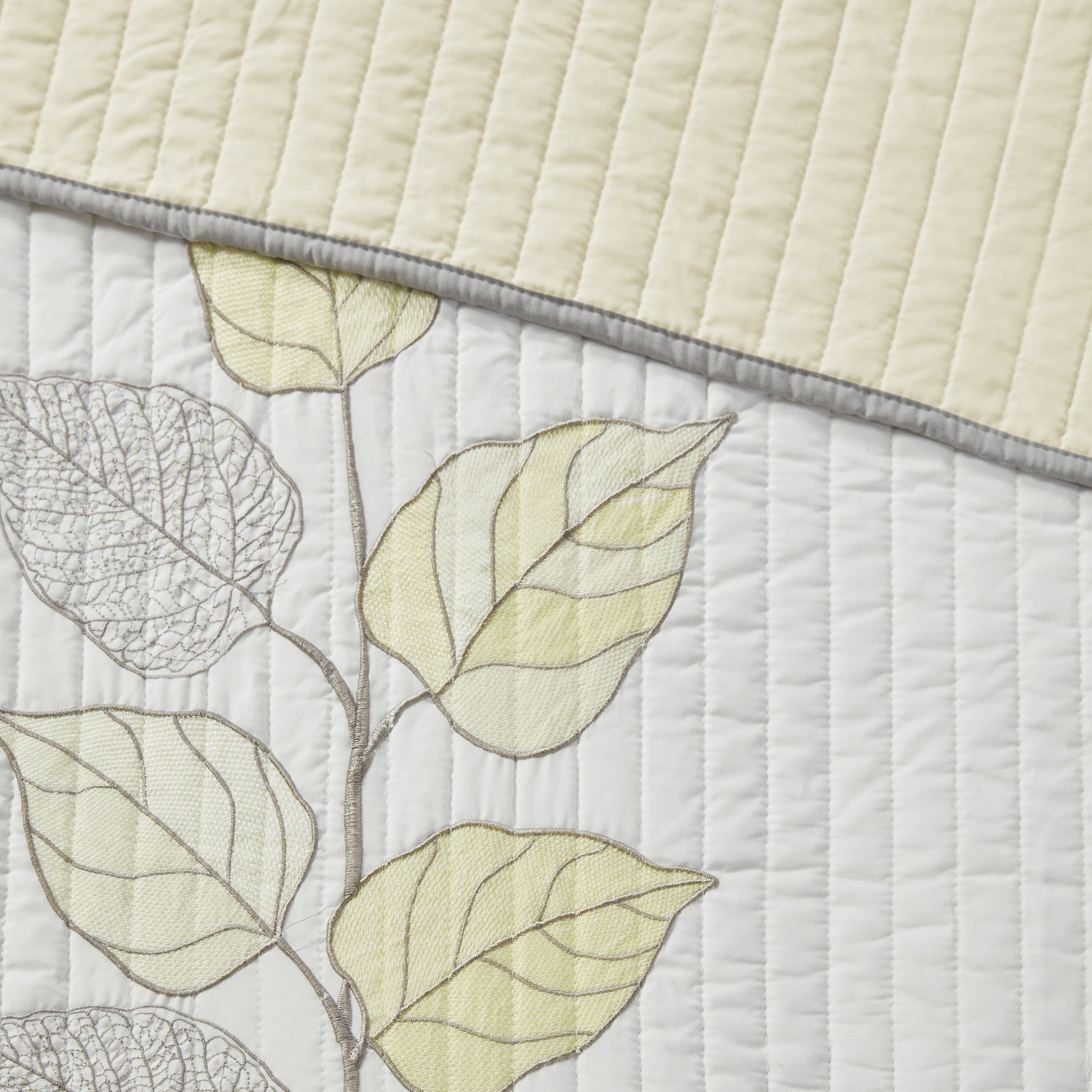 6 Piece Embroidered Quilt Set With Throw Pillows Yellow King Cal King King Yellow White Cotton