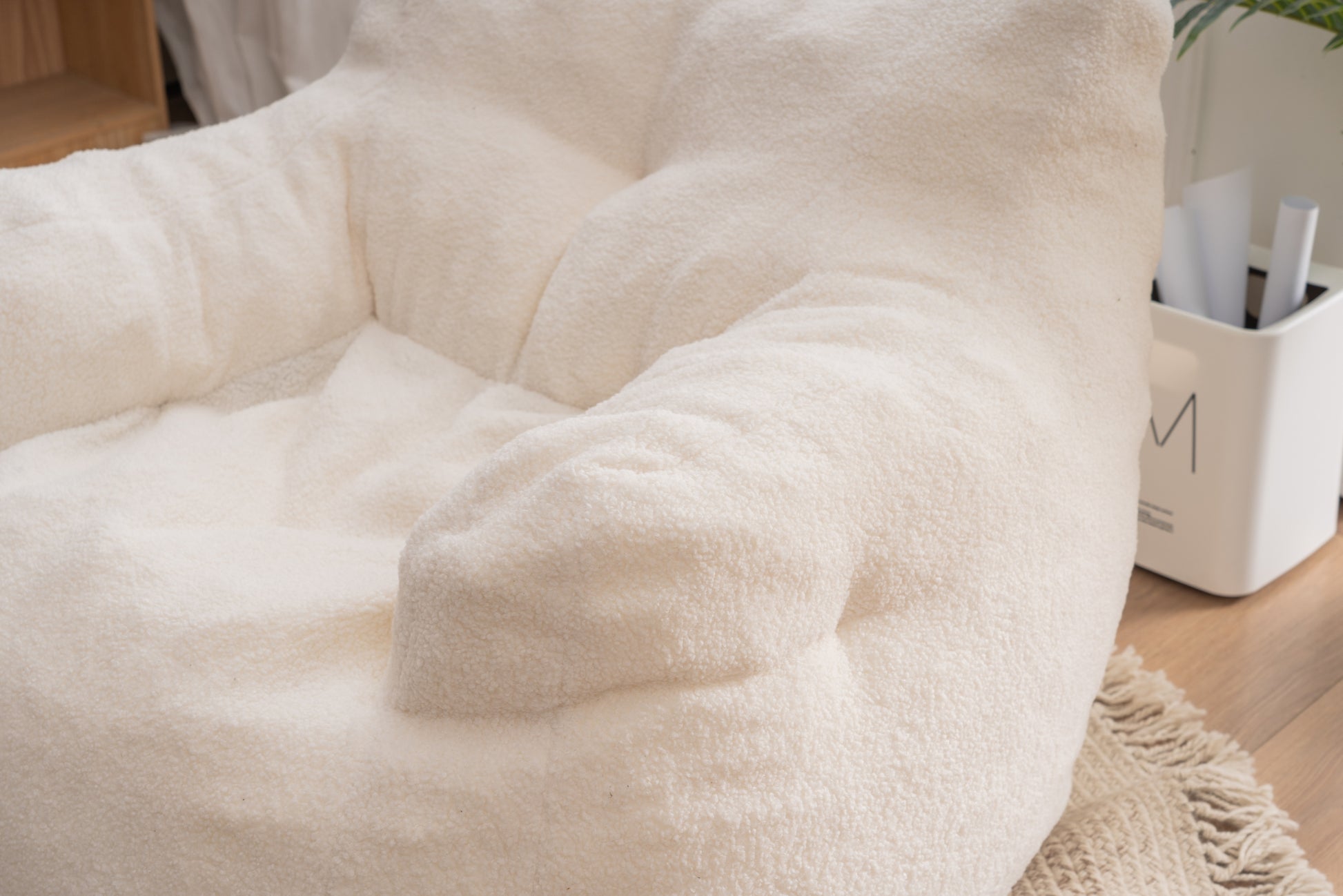 010 Soft Teddy Fabric Tufted Foam Bean Bag Chair With Teddy Fabric Ivory White Ivory Primary Living Space Soft Modern Foam Teddy