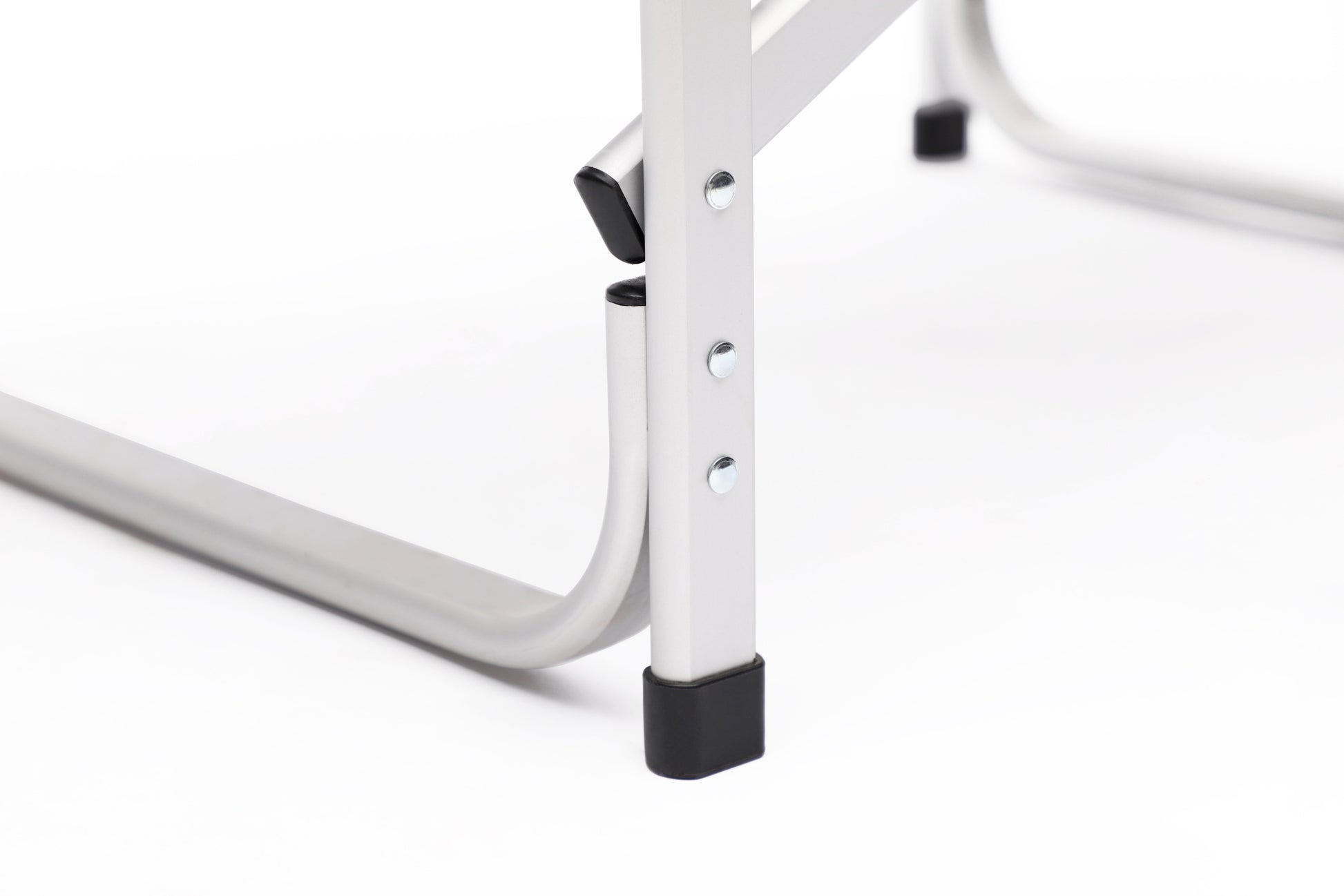 1 Piece Padded Folding Outdoor Chair With Side Table And Storage Pockets,Lightweight Oversized Directors Chair For Indoor, Outdoor Camping, Picnics And Fishing,Green Green Aluminum