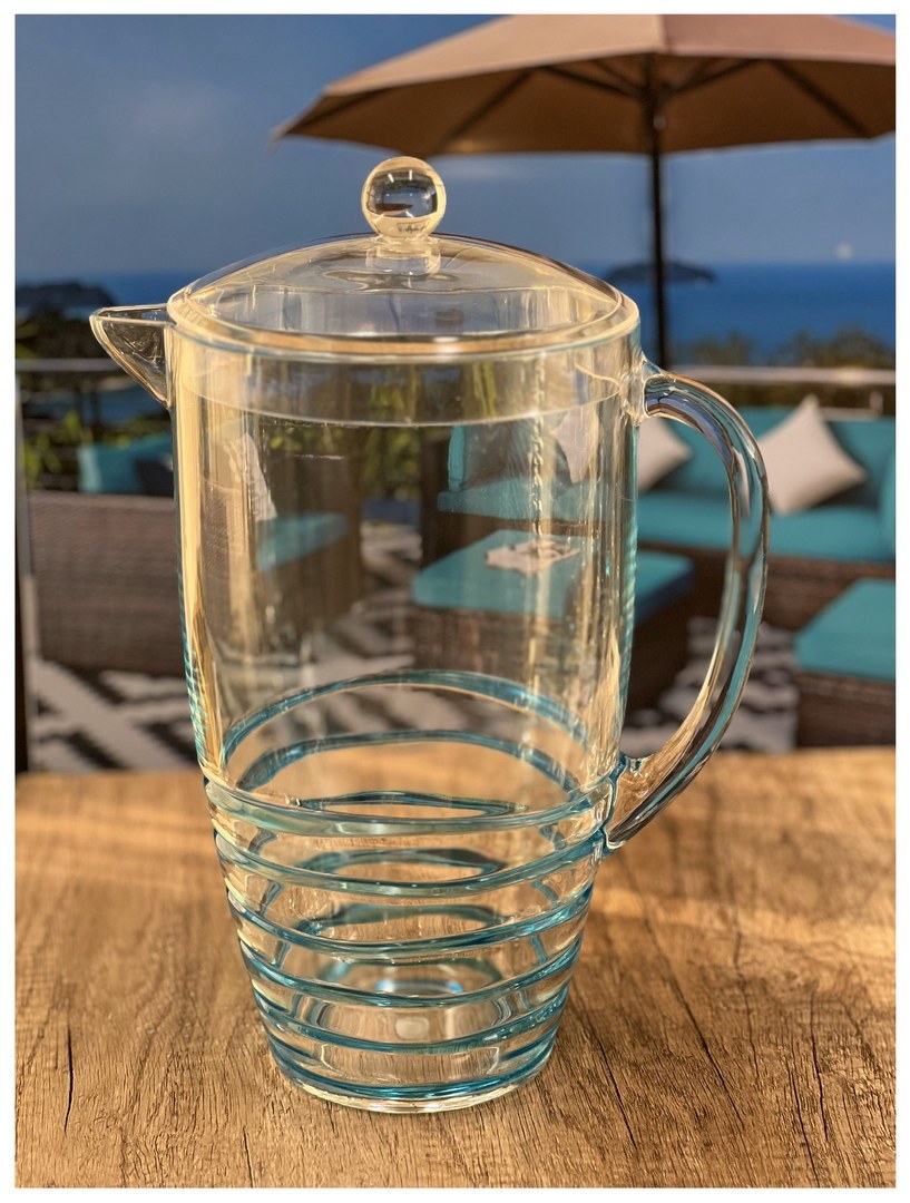 2.5 Quarts Water Pitcher With Lid, Swirl Unbreakable Plastic Pitcher, Drink Pitcher, Juice Pitcher With Spout Bpa Free Blue Acrylic