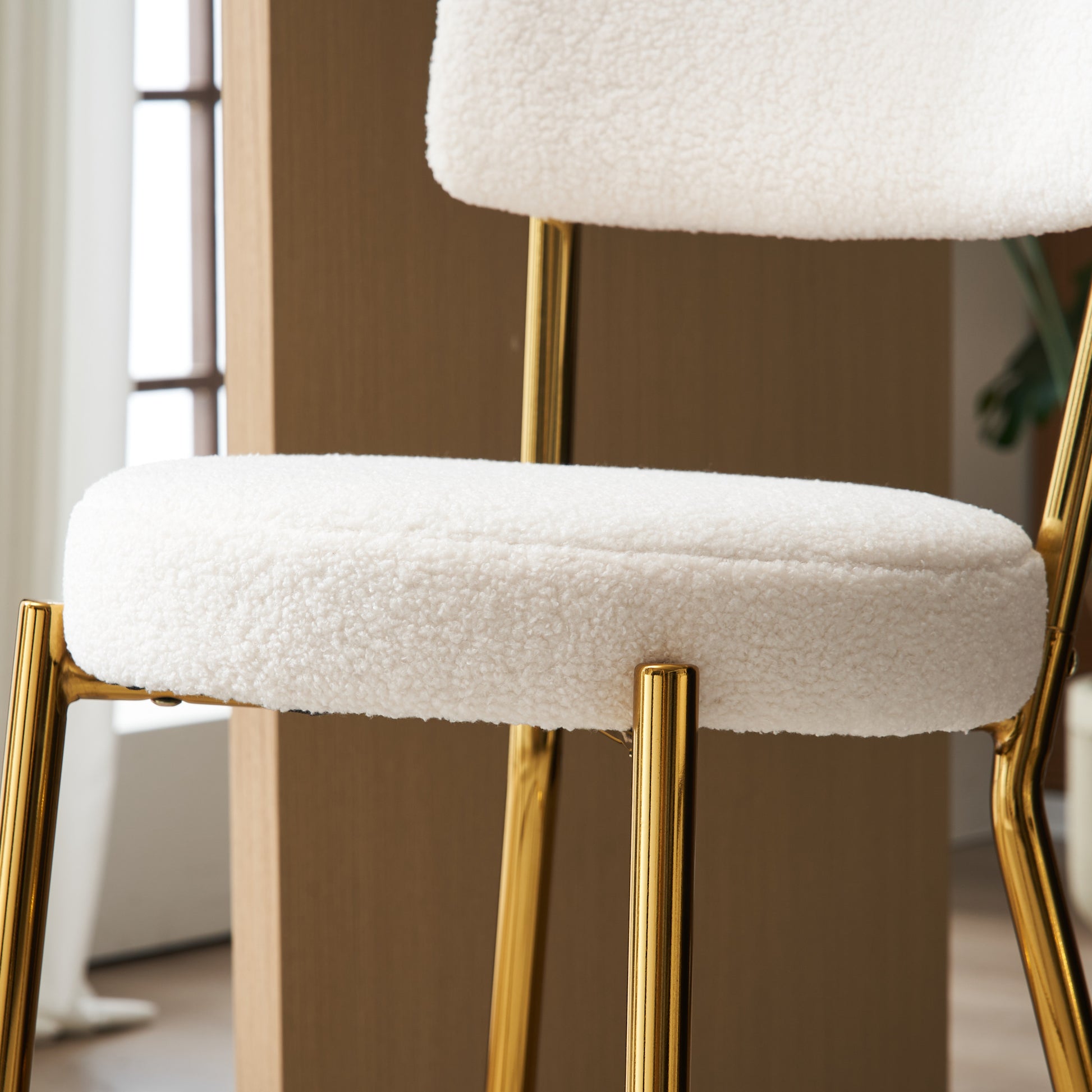Set Of 2 Modern Teddy Fabric Upholstered Bar Stools Metal Base High Stool Suitable For Kitchen, Dining And Living Room Beige Stylish And Comfortable Island Seating Beige Metal