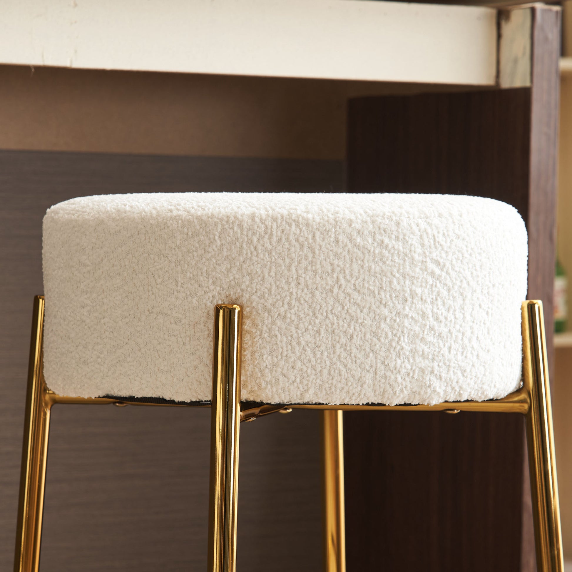 30" Tall, Round High Bar Stools, Set Of 2 Contemporary Upholstered Dining Stools For Kitchens, Coffee Shops And Bar Stores Includes Sturdy Hardware Support Legs Beige Foam