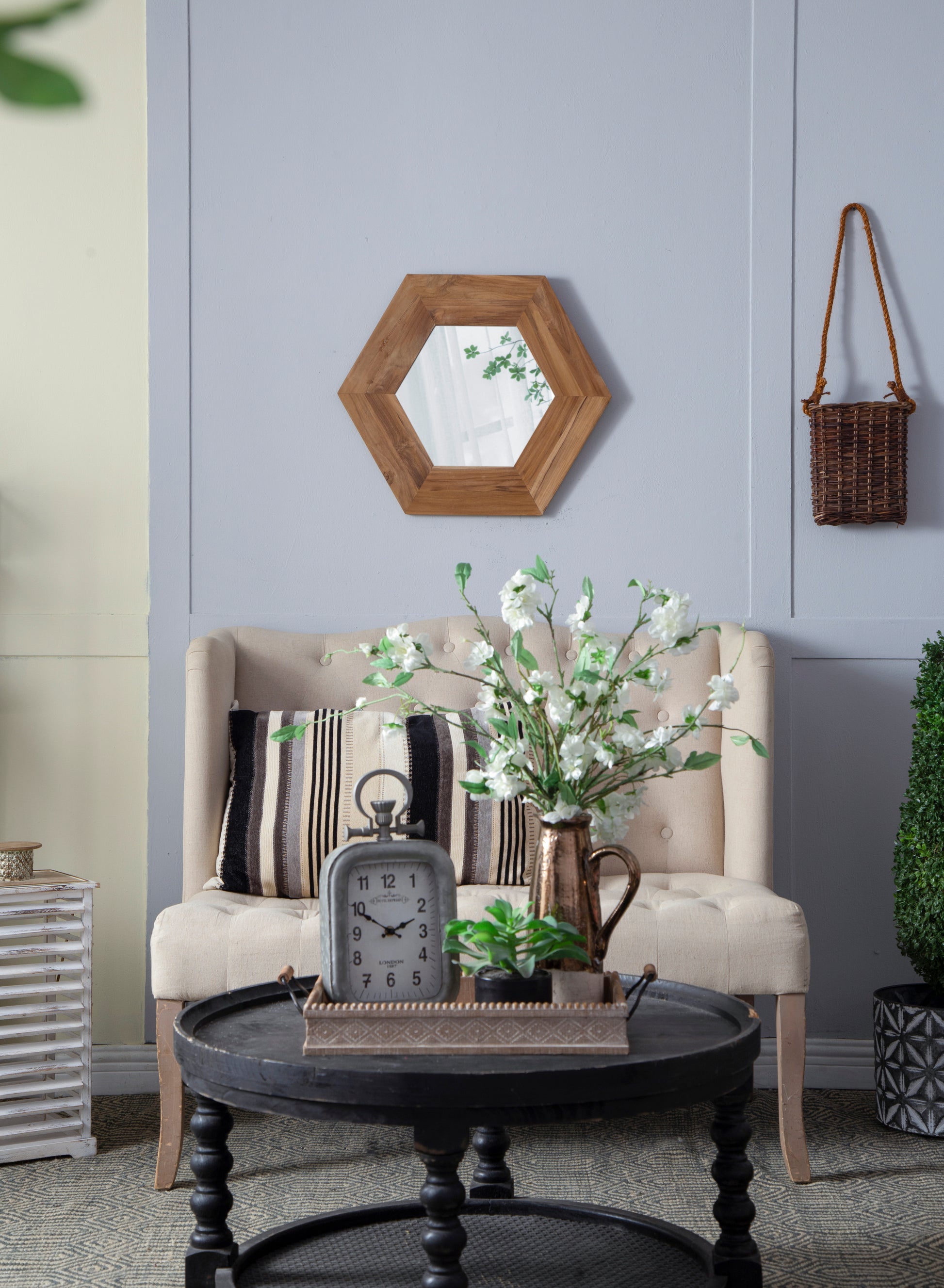 18.5" X 18.5" Hexagon Mirror With Natural Wood Frame, Wall Decor For Living Room Bathroom Hallway Natural Wood Glass