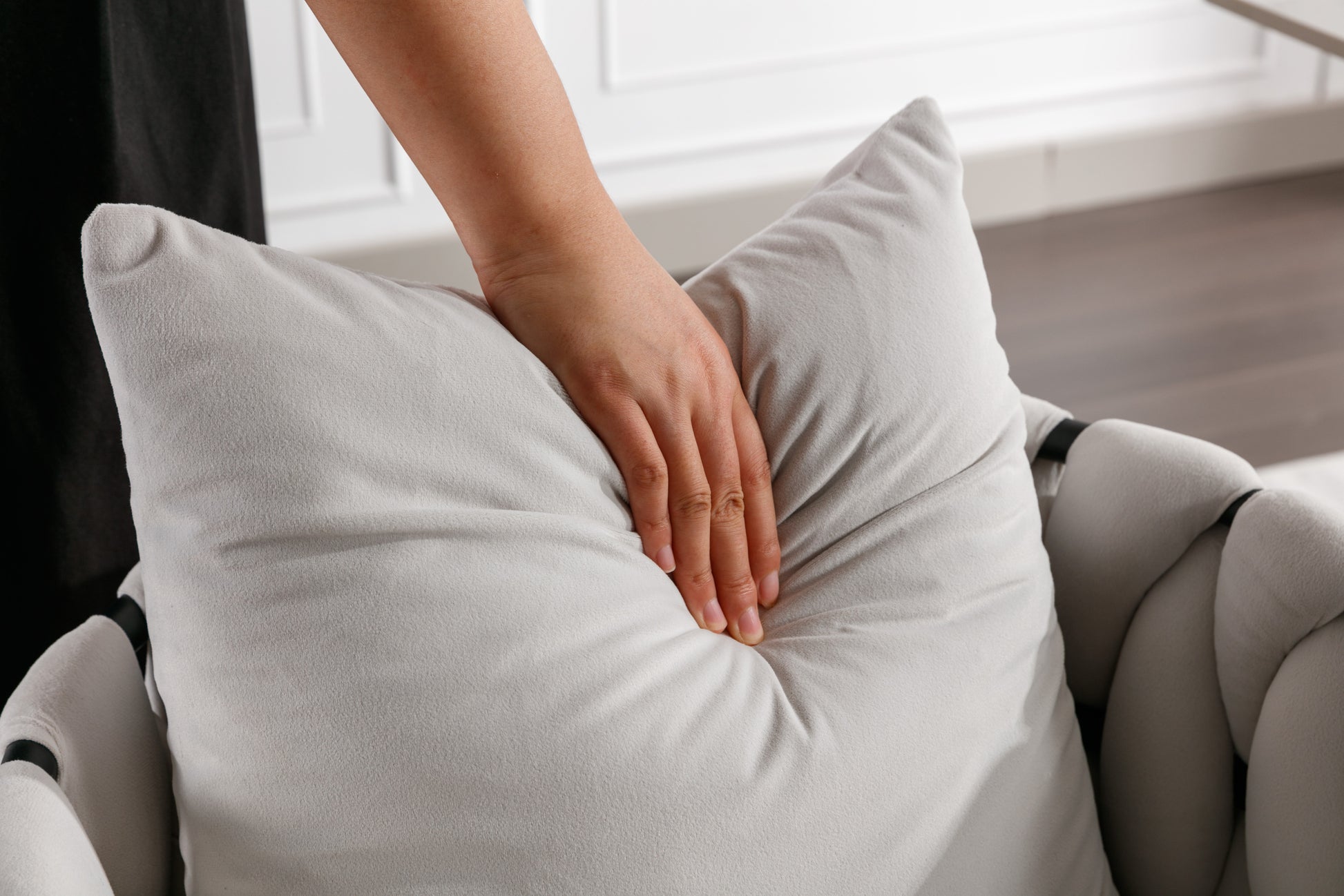 Pure Ivory Modern Velvet Dining Chairs Set Of 2 Hand Weaving Accent Chairs Living Room Chairs Upholstered Side Chair With Black Metal Legs For Dining Room Kitchen Vanity Living Room Ivory Velvet