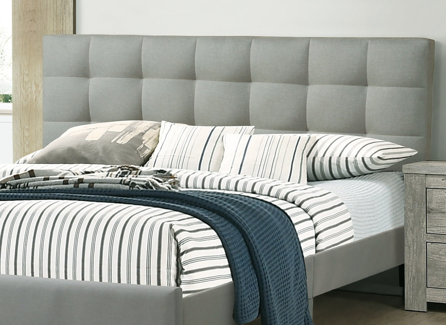 Contemporary 1Pc Queen Size Bed Grey Polyfiber Tufted Headboard Platform Bedframe Bedroom Furniture Box Spring Not Required Queen Grey,Light Gray Wood Bedroom Modern,Transitional Rubberwood Bed