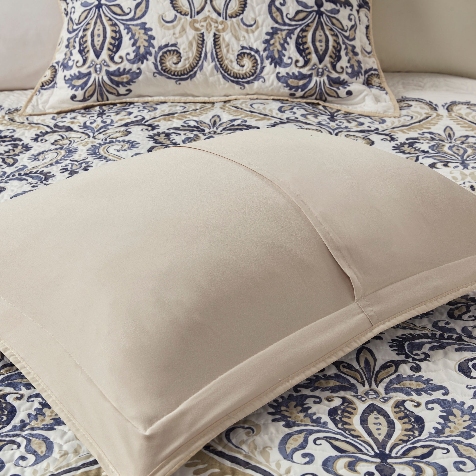 6 Piece Reversible Quilt Set With Throw Pillows Navy Tan Full Queen Full Navy Cotton