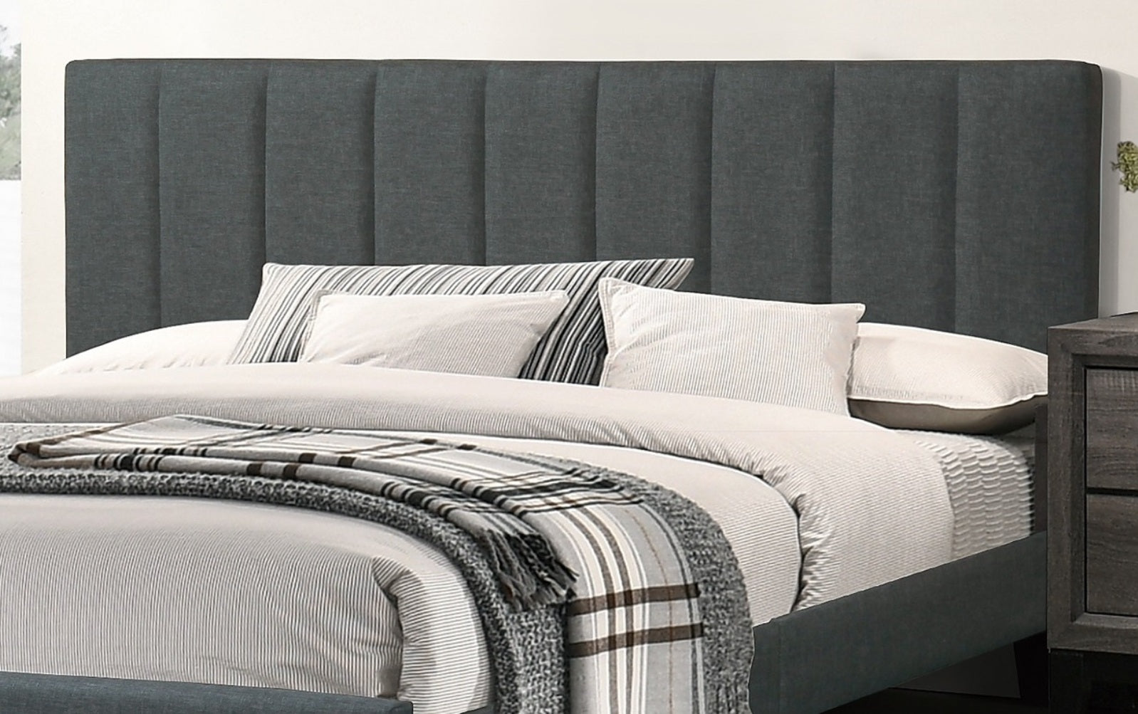 Gorgeous 1Pc Queen Size Bed Charcoal Polyfiber Platform Bedframe Slats Bedroom Furniture Box Spring Not Required Queen Charcoal Wood Bedroom Modern,Transitional Rubberwood Bed Frame Foam