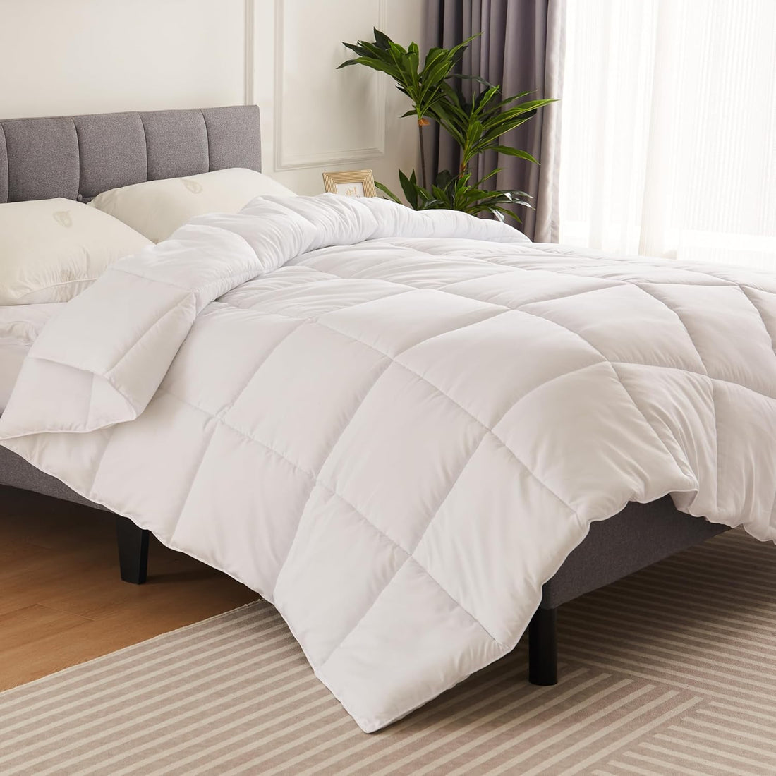 Comforter King Size, All Season Duvet Insert, Quilted Soft Down Alternative Bedding Comforter Reversible With Corner Tabs, Lightweight & Warm Microfiber, Machine Washable, 102"X90" White White