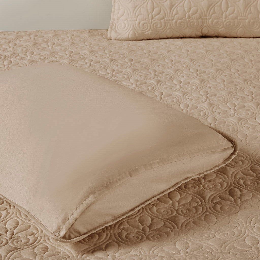 3 Piece Split Corner Pleated Quilted Bedspread Khaki King Khaki Polyester