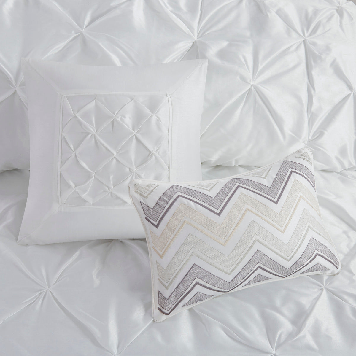 7 Piece Tufted Comforter Set White Cal King California King White Polyester