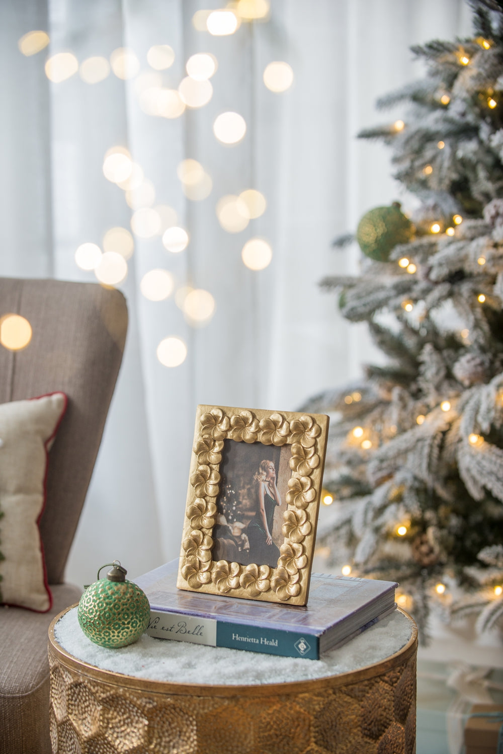 6.5X8.5" Vintage Gold Photo Frame With Flower Design Gold Art Deco,Luxury,Retro,Vintage Polyresin