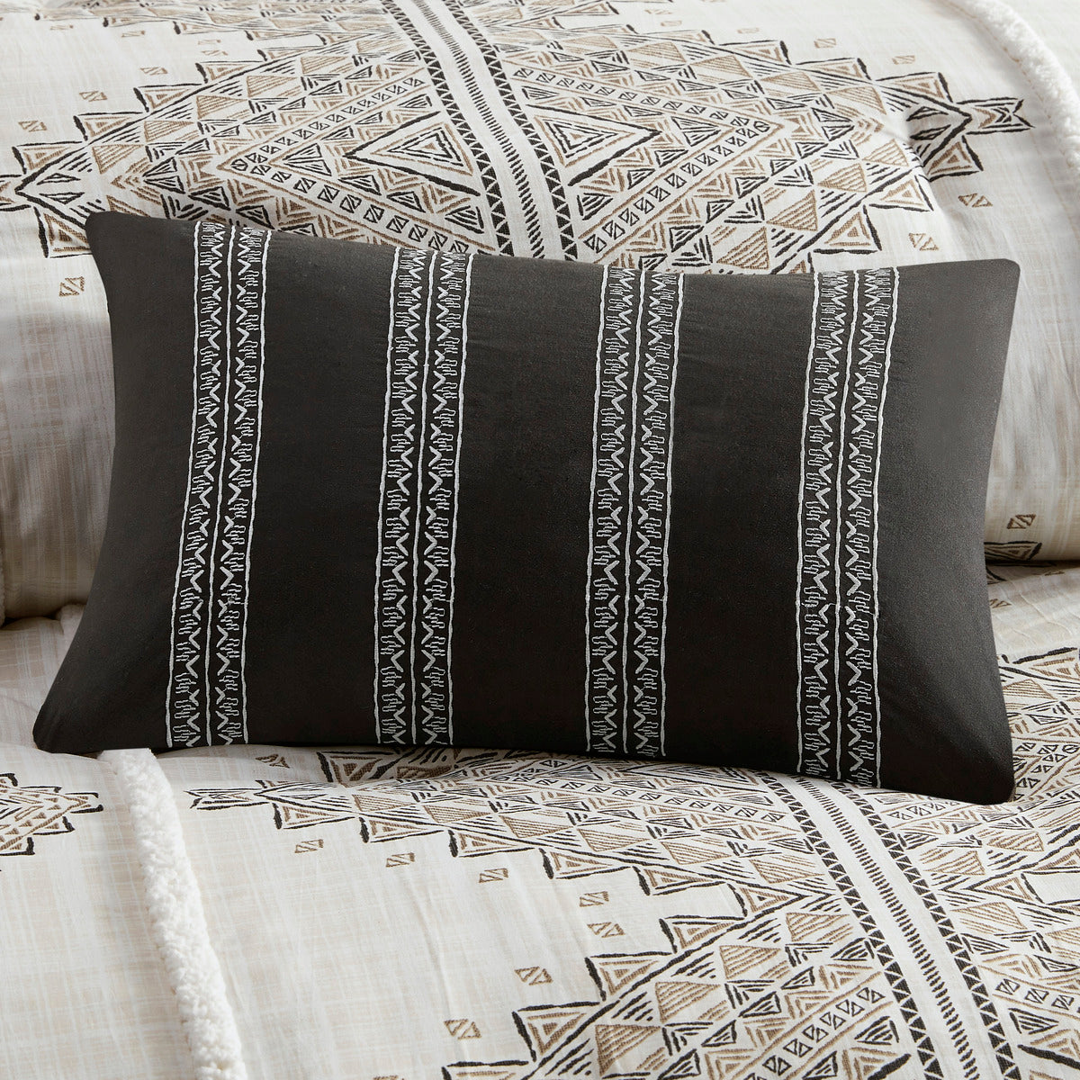 4 Piece Printed Duvet Cover Set With Throw Pillow Queen Black Ivory Polyester
