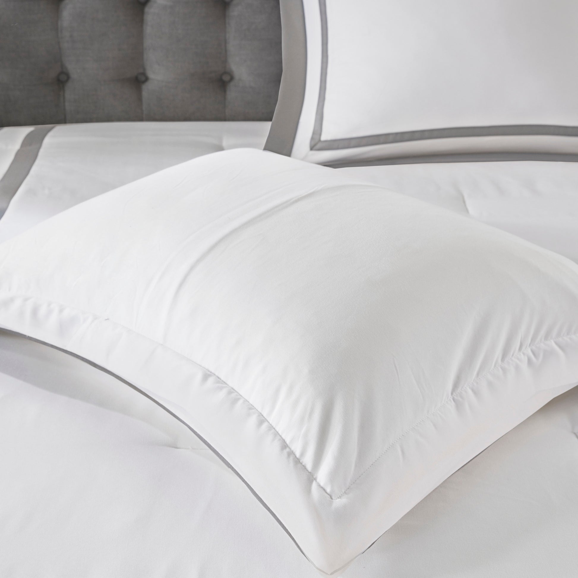 8 Piece Comforter And Quilt Set Collection Grey Full Queen Full Grey Polyester