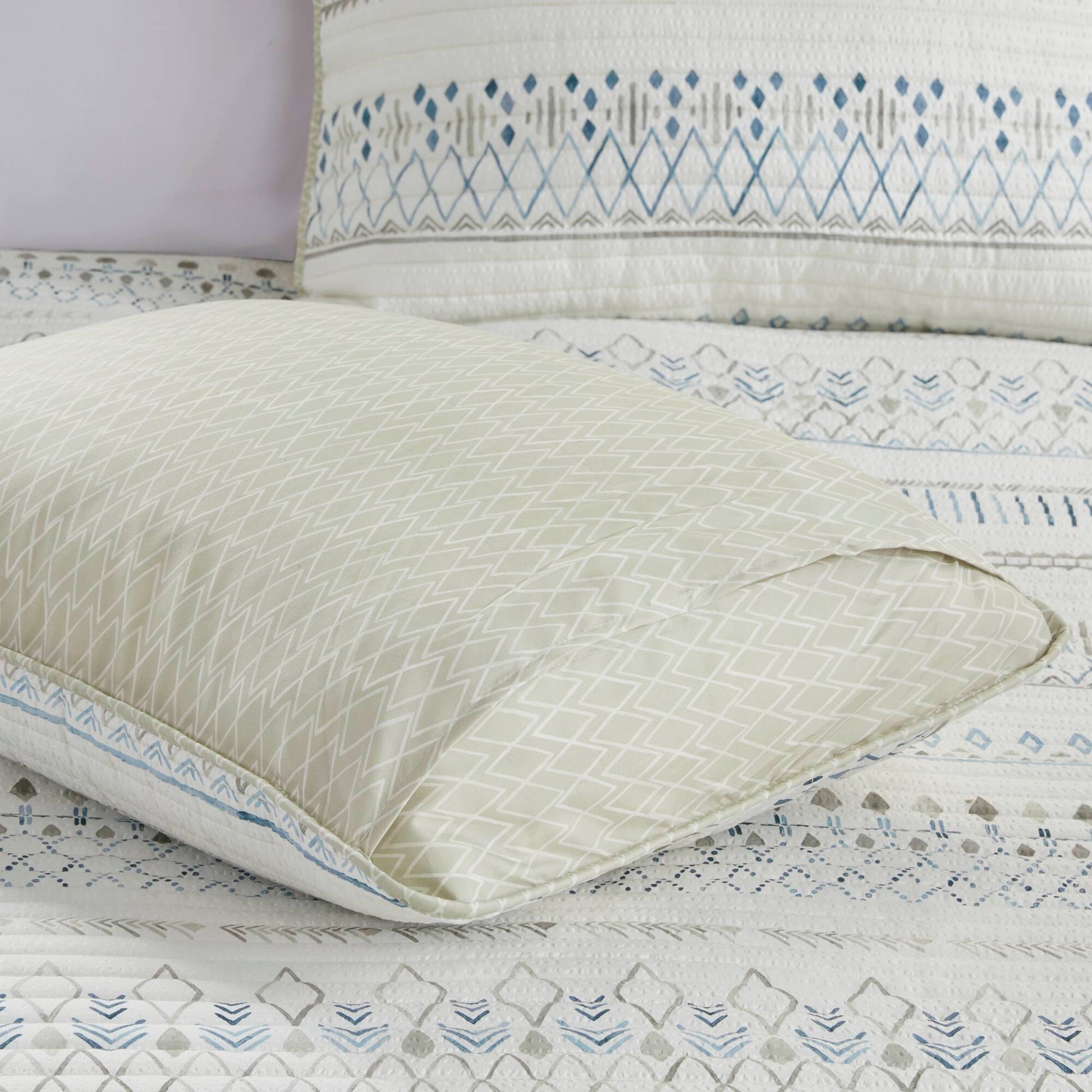 3 Piece Printed Microfiber Seersucker Quilt Set Taupe Blue King Cal King King Taupe Blue Polyester