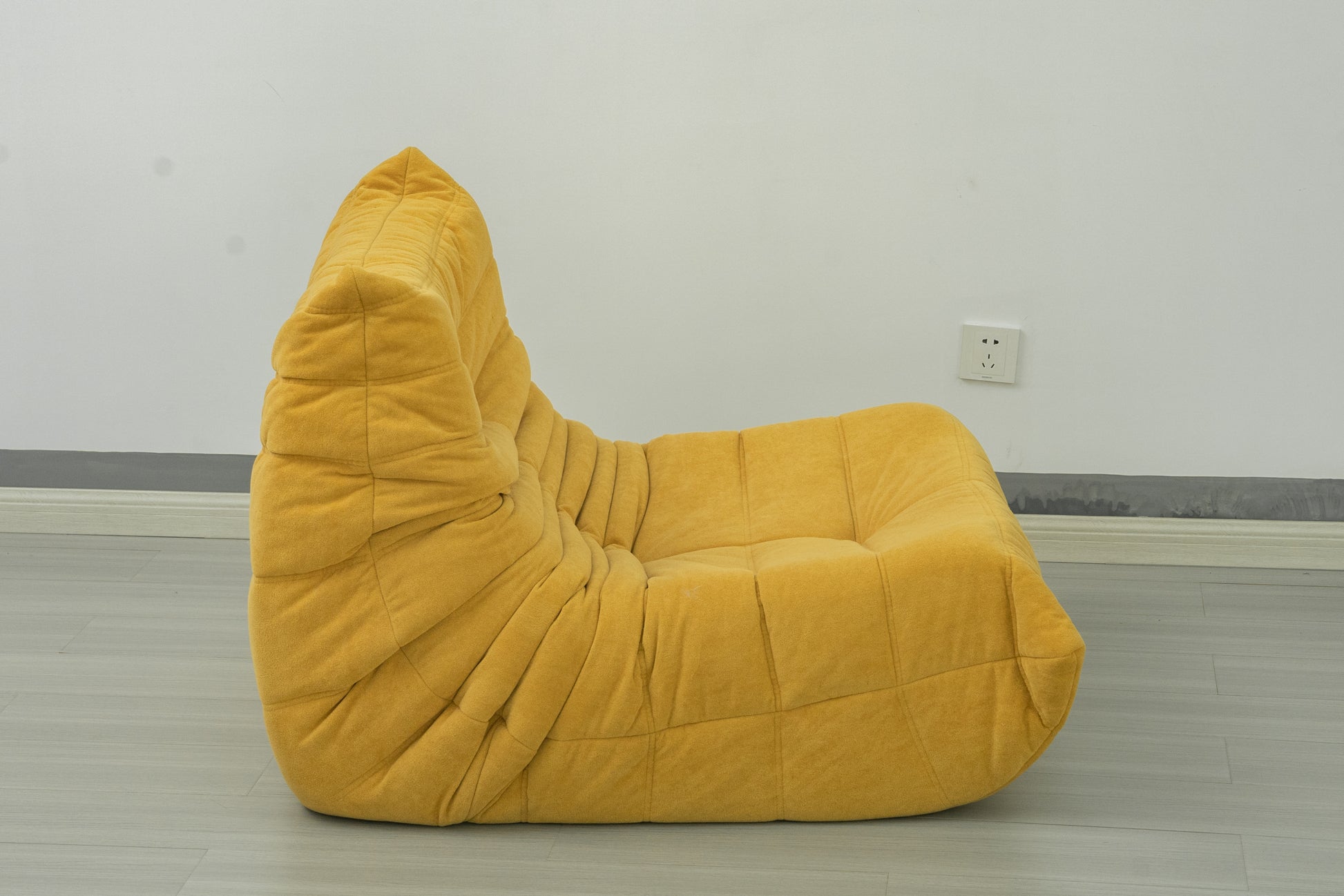 Floor Sofa Bean Bag Chair For Adults Fireside Bean Bag Lounger Memory Foam Chair For Home, Office, Apartment Or Gaming Venue Yellow Polyester Primary Living Space Firm Art Deco Armless Foam Polyester Blend