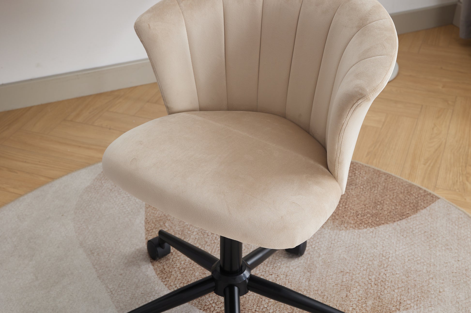 Home Office Chair, Velvet Fabric Swivel Flower Shape Computer Desk Chair For Home Office Or Bedroom Camel Foam Polyester Blend