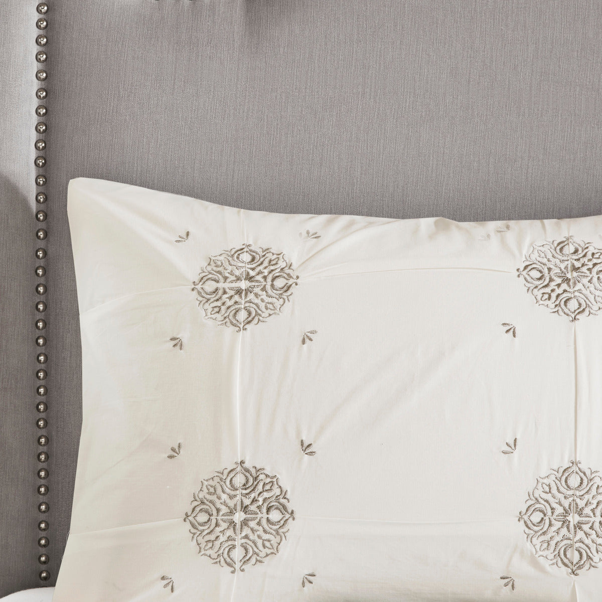 6 Piece Embroidered Cotton Reversible Comforter Set Ivory Full Queen Full Ivory Polyester