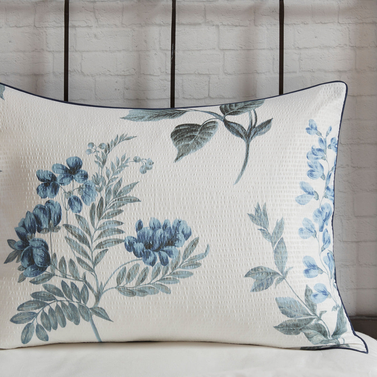 7 Piece Printed Seersucker Comforter Set With Throw Blanket Blue King Cal King King Blue Microfiber