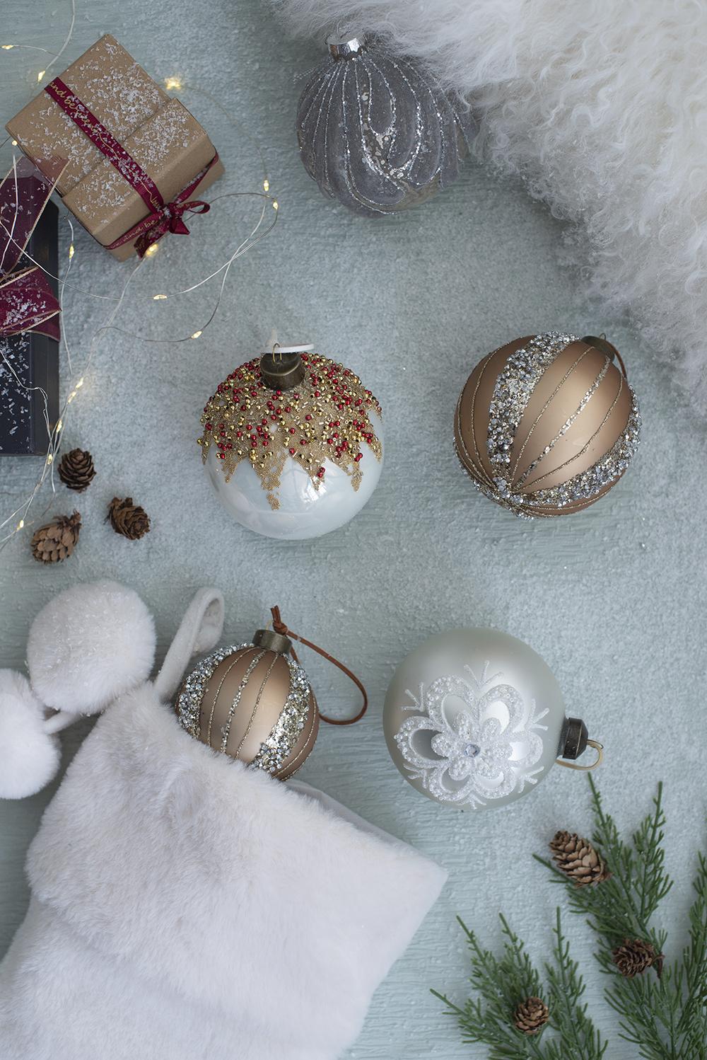D3.9" Christmas Ball Ornaments, Glass Decorative Hanging Ball Christmas Tree Ornaments For Holiday Party Decorations, Set Of 6 Multi Glass