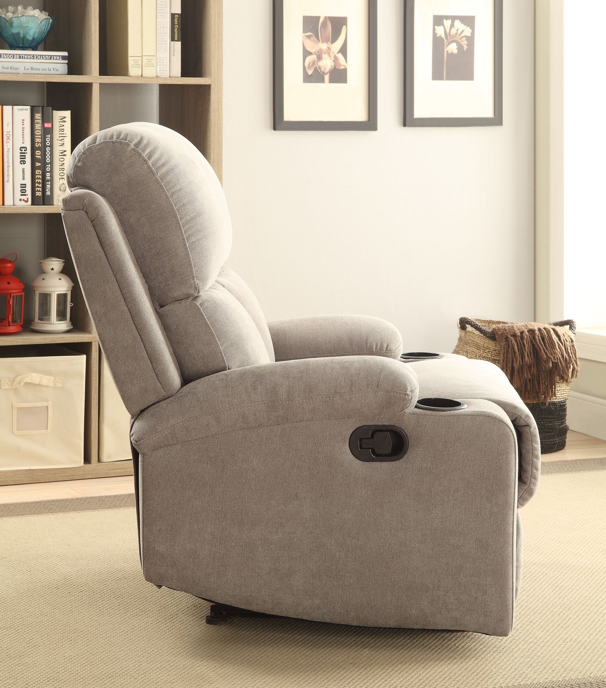 Grey Recliner With Cup Holder Grey Linen Manual Handle Metal Primary Living Space Tight Back Handle Pillow Top Arms Fabric Metal