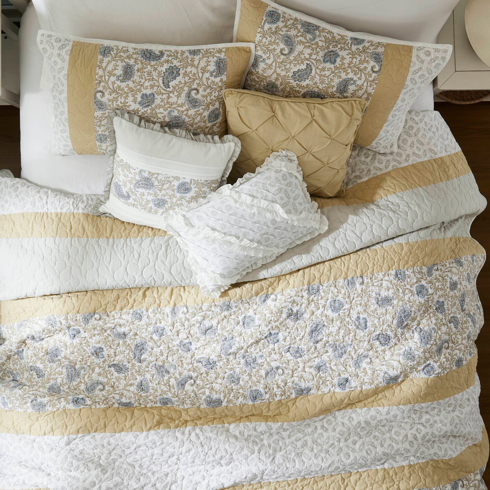 6 Piece Cotton Percale Quilt Set With Throw Pillows Yellow Full Queen Full Yellow Polyester