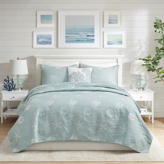 4 Piece Cotton Reversible Embroidered Quilt Set With Throw Pillow Aqua King Cal King King Aqua Cotton