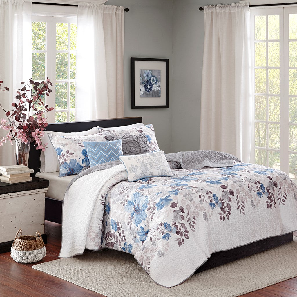 6 Piece Printed Quilt Set With Throw Pillows Blue King Cal King King Blue Cotton