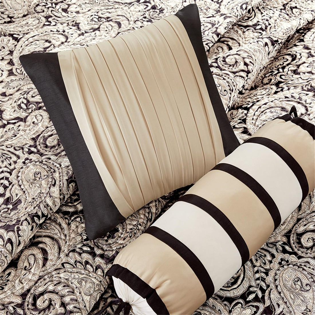 6 Piece Jacquard Quilt Set With Throw Pillows Black King Cal King King Black Cotton