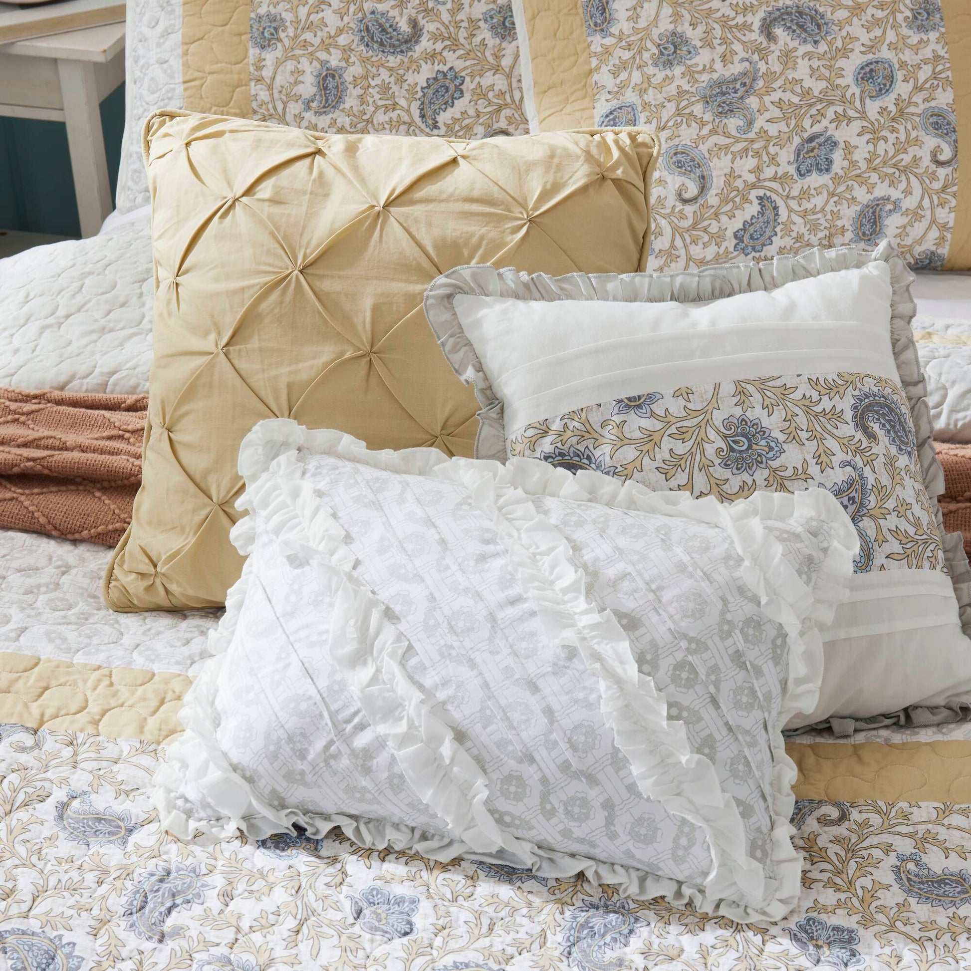 6 Piece Cotton Percale Quilt Set With Throw Pillows Yellow Full Queen Full Yellow Polyester