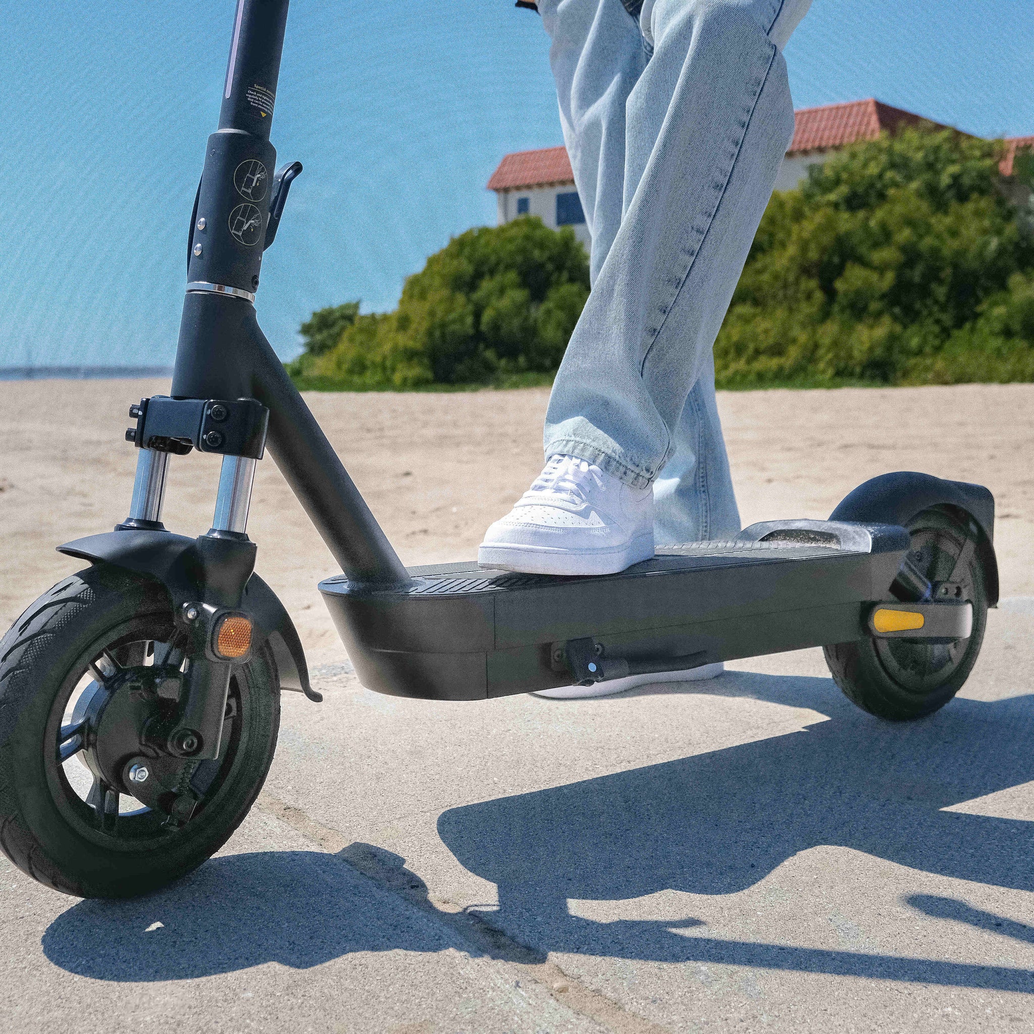 Dual Suspension Electric Scooter W 43.5 Miles Max Operating Range & 24 Mph Max Speed Black Black Aluminum