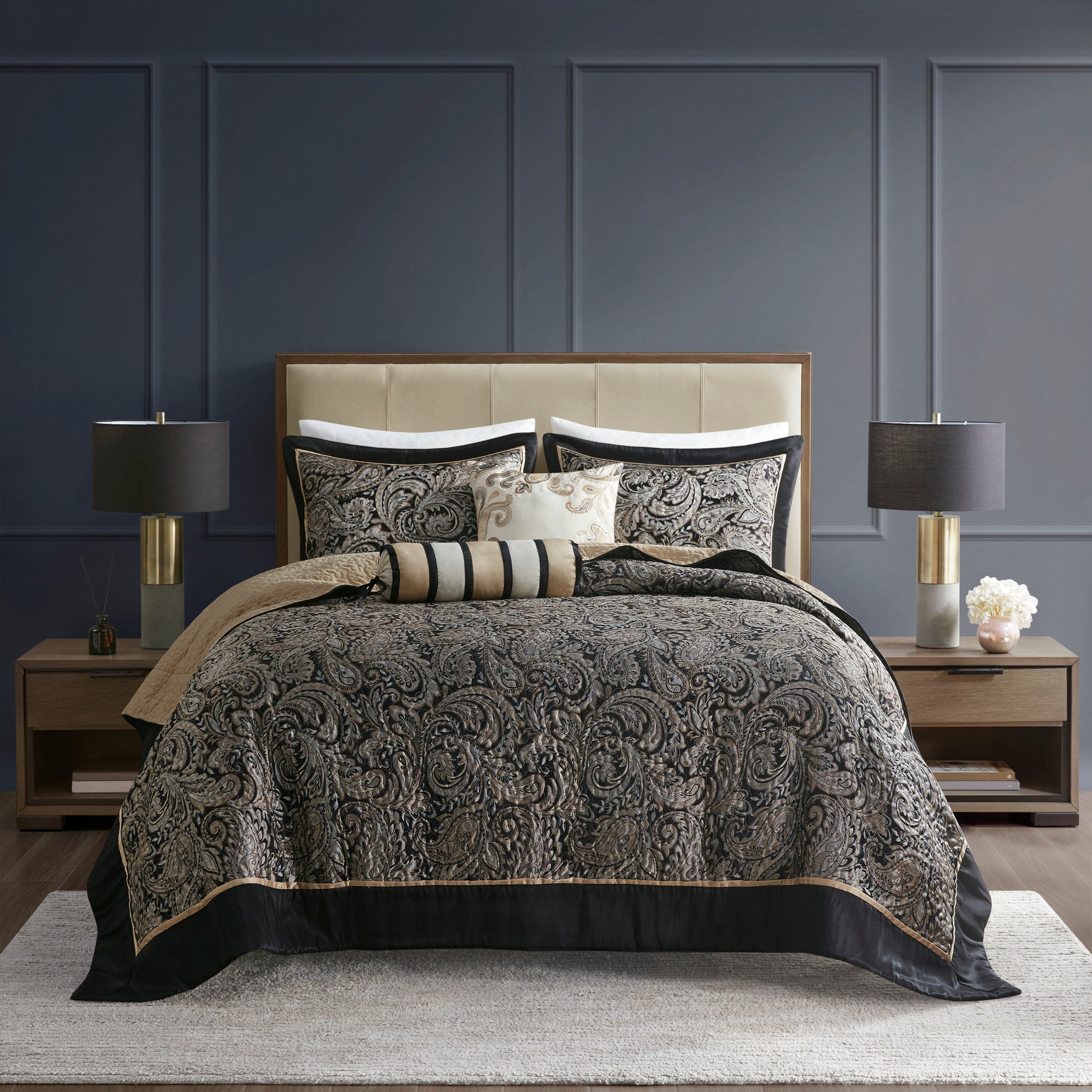 5 Piece Jacquard Bedspread Set With Throw Pillows Black Queen Queen Black Cotton
