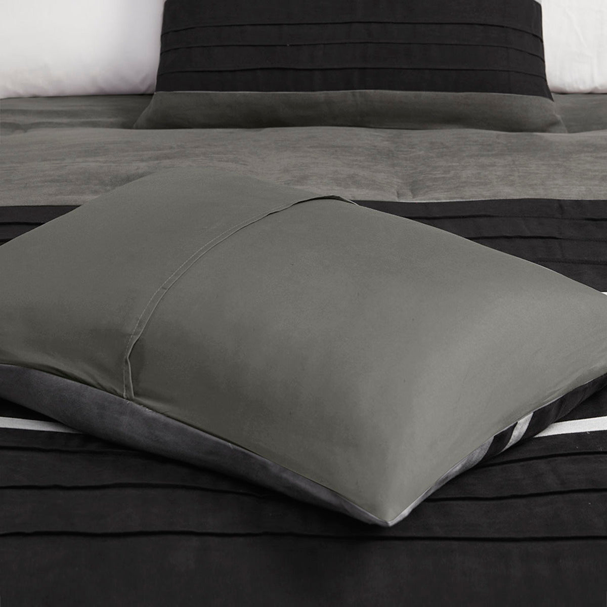 7 Pc Pieced Faux Suede Comforter Set Black King King Black Polyester