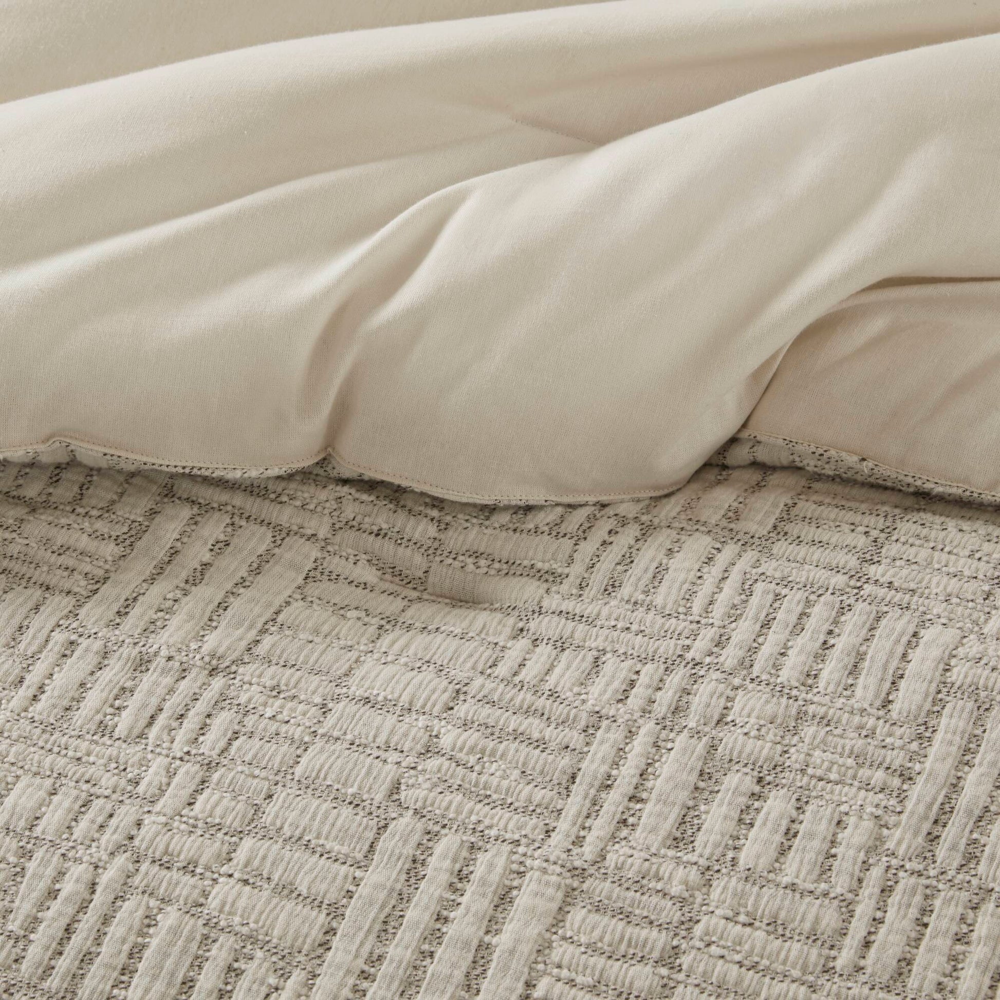 3 Piece Oversized Cotton Matelasse Comforter Set Full Queen Beige Polyester