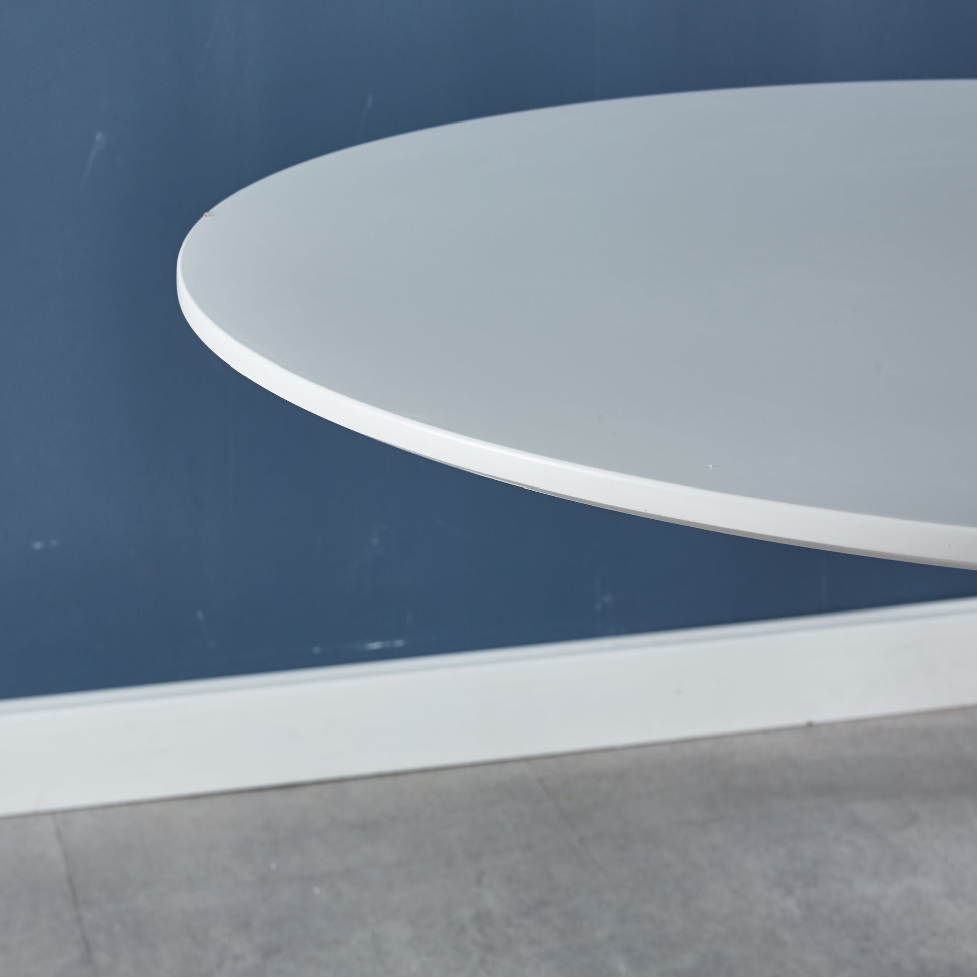 42.1"White Tulip Table Mid Century Dining Table For 4 6 People With Round Mdf Table Top, Pedestal Dining Table, End Table Leisure Coffee Table White Mdf