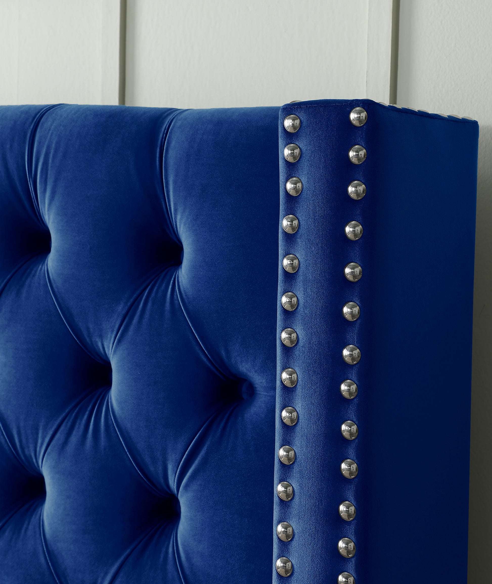 Contemporary Velvet Upholstered Bed With Deep Button Tufting, Solid Wood Frame, High Density Foam, Silver Metal Leg, Queen Size Blue Velvet