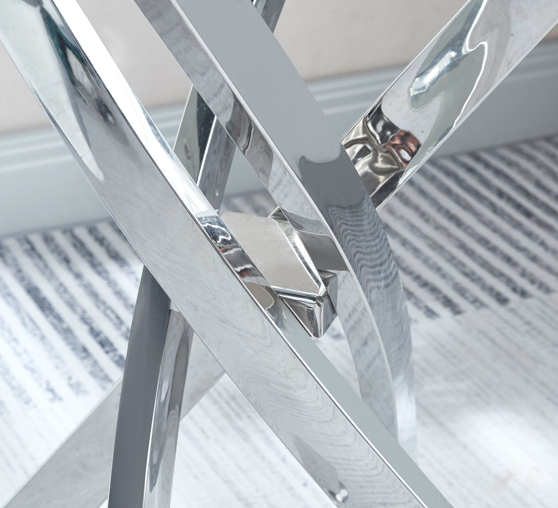 Modern Round Tempered Glass End Table With Stainless Steel Legs Silver Glass