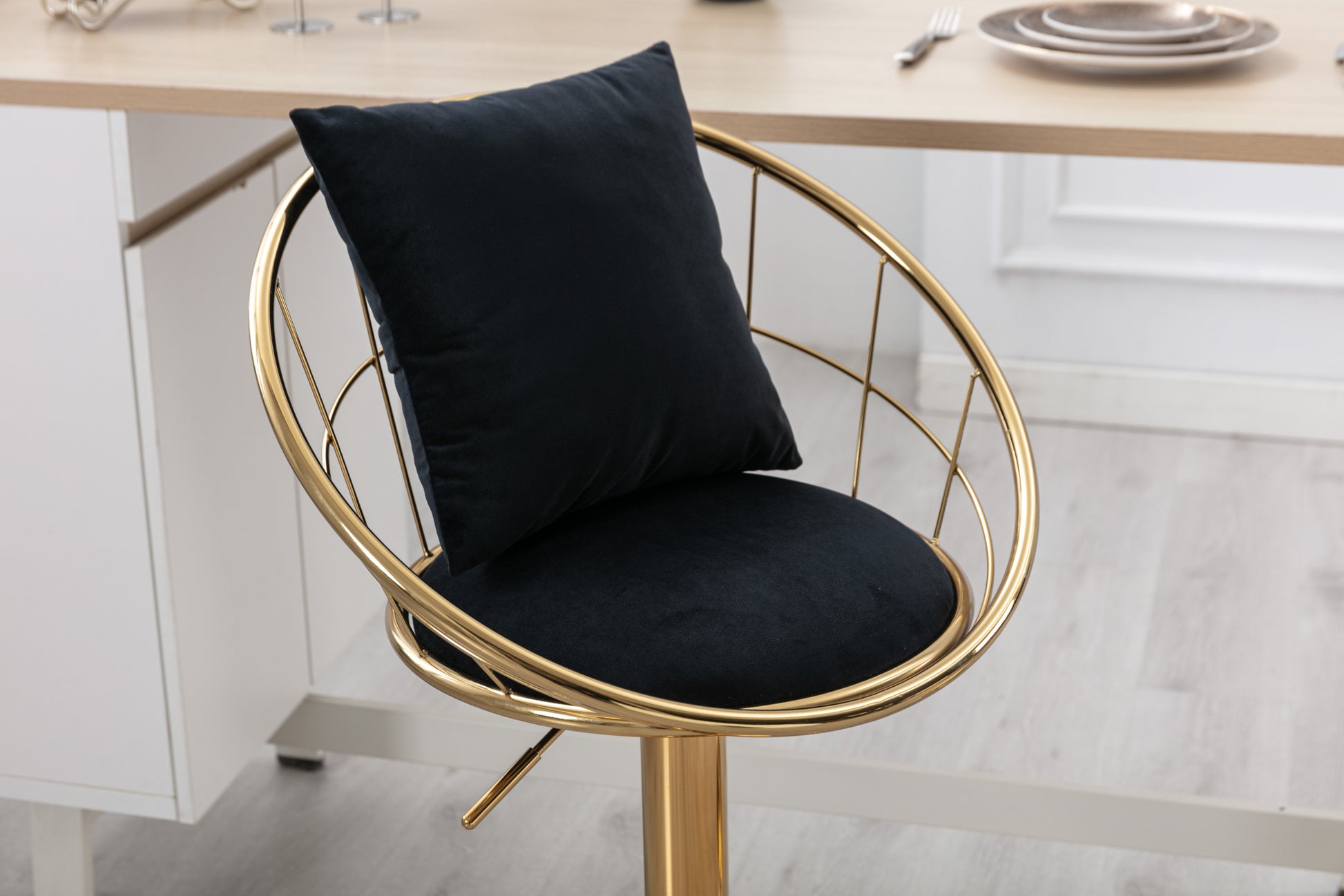 Black Velvet Bar Chair, Pure Gold Plated, Unique Design,360 Degree Rotation, Adjustable Height,Suitable For Dinning Room And Bar,Set Of 2 Black Velvet