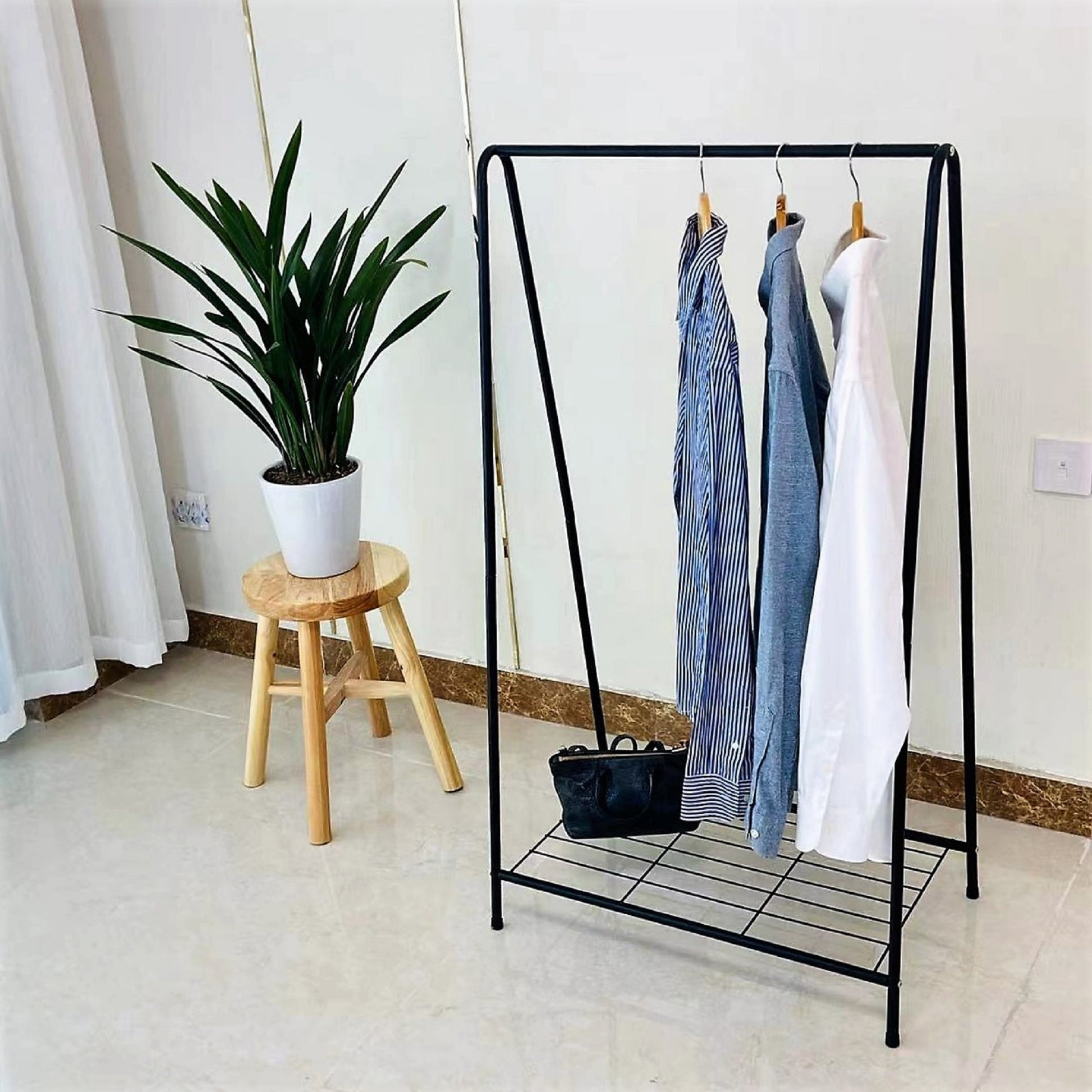 Store Level 1 Ladder To Secure Hangers Black Iron