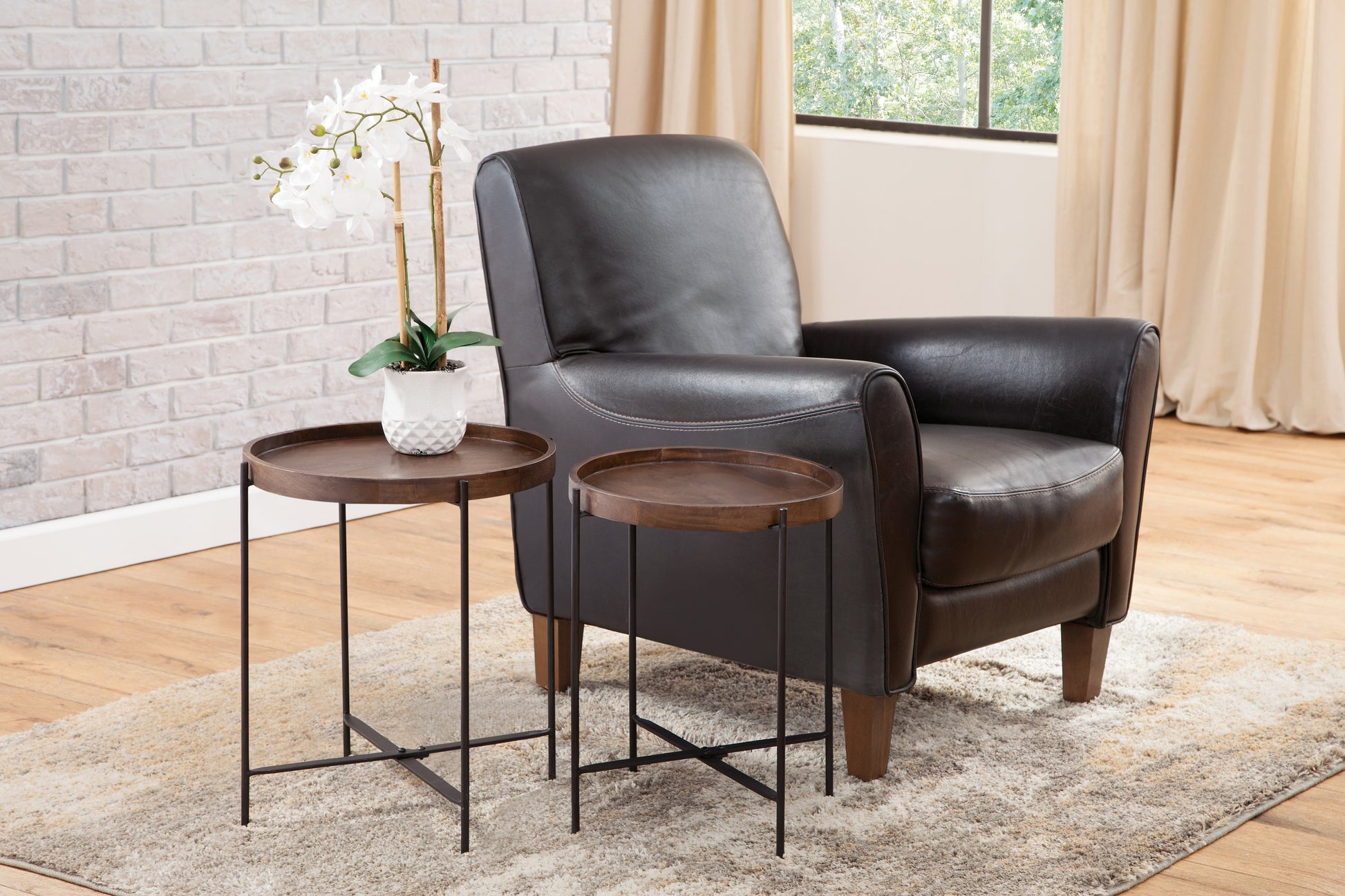 Set Of 2 Modern Round Wood Brown Side Tables With Metal Legs Contemporary Accent Furniture For Living Room, Bedroom, Or Office Stylish And Functional Home D Cor Accessories Brown Wood