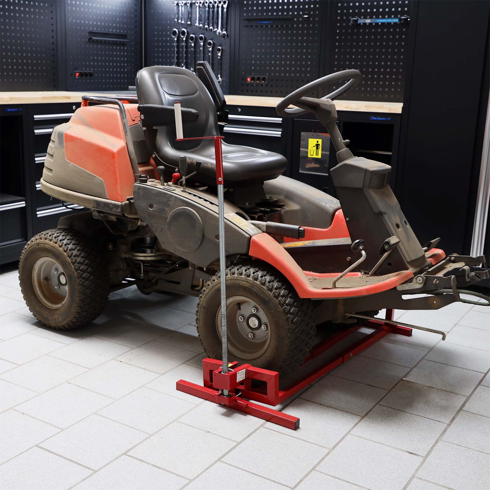 Easy Lawn Mower Lift For Riding Tractors800 Lbs Capacity Lawn Tractor Lifter, Ride On Mower, Cleaning Aid, Universal, Lawn Tractor Lift, Lawn Tractor 45 Tilt Adjustable, Red Red Steel