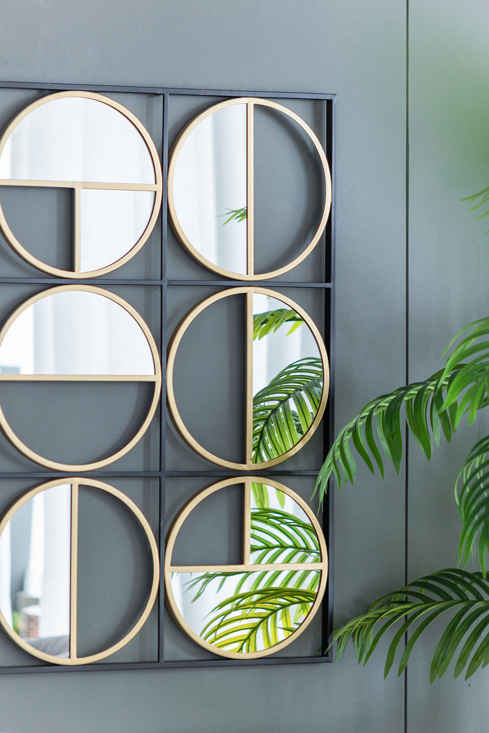 35.6" In Eclectic Styling Metal Beaded Black Wall Mirror With Contemporary Design For Bedroom,Liveroom & Entryway Golden Black Iron
