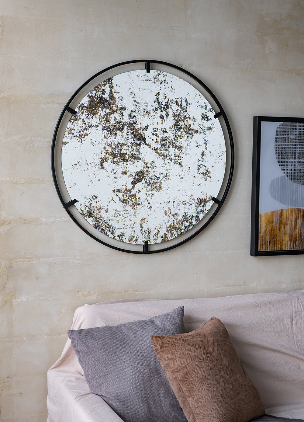 D31.5X0.5" Theodor Mirror With Industrial Design Round Mirror With Metal Frame For Wall Decor & Entryway Console Lean Against Wall Black Iron