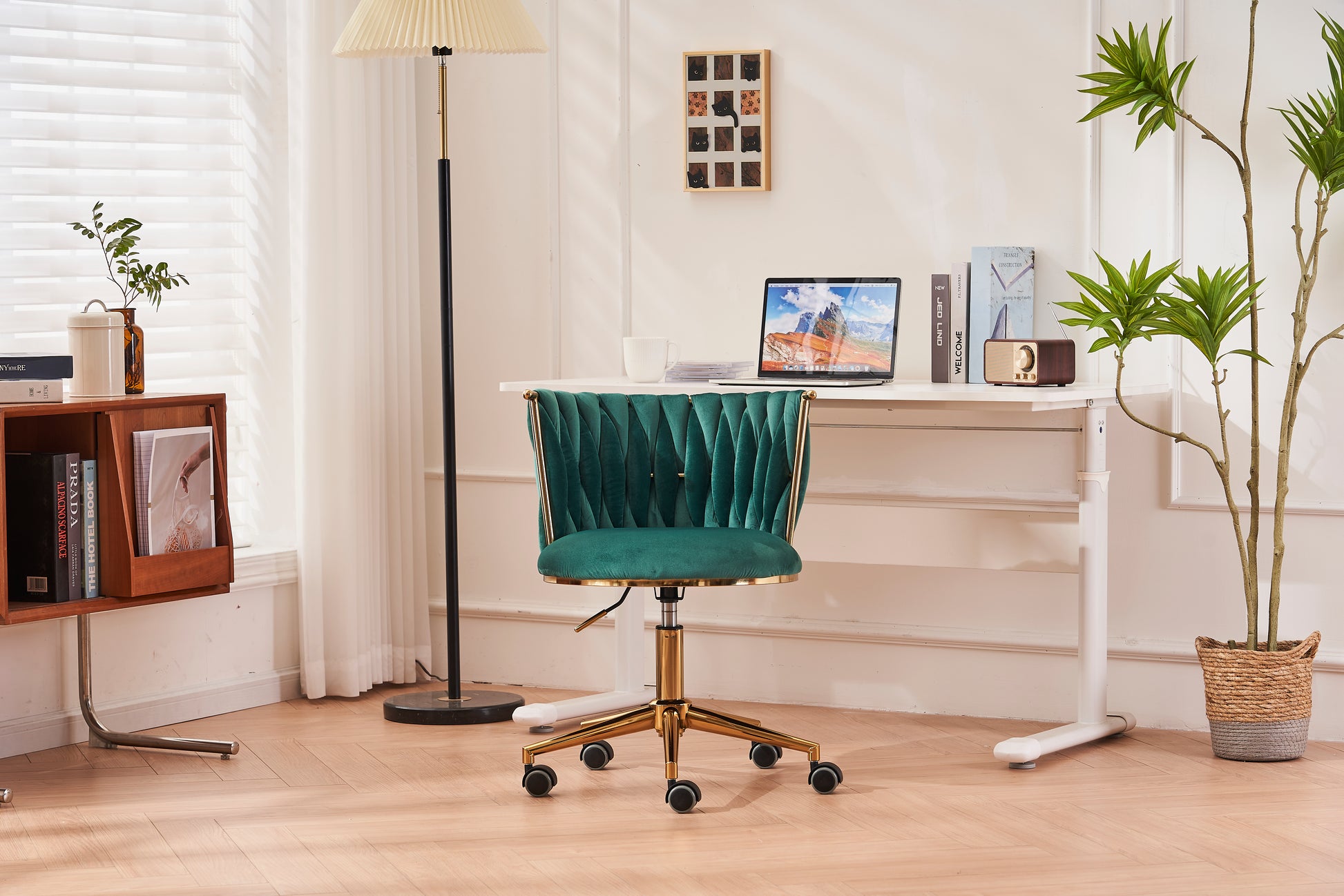 Office Desk Chair, Upholstered Home Office Desk Chairs With Adjustable Swivel Wheels, Ergonomic Office Chair For Living Room, Bedroom, Office, Vanity Study Emerald Emerald Office Modern Foam Velvet