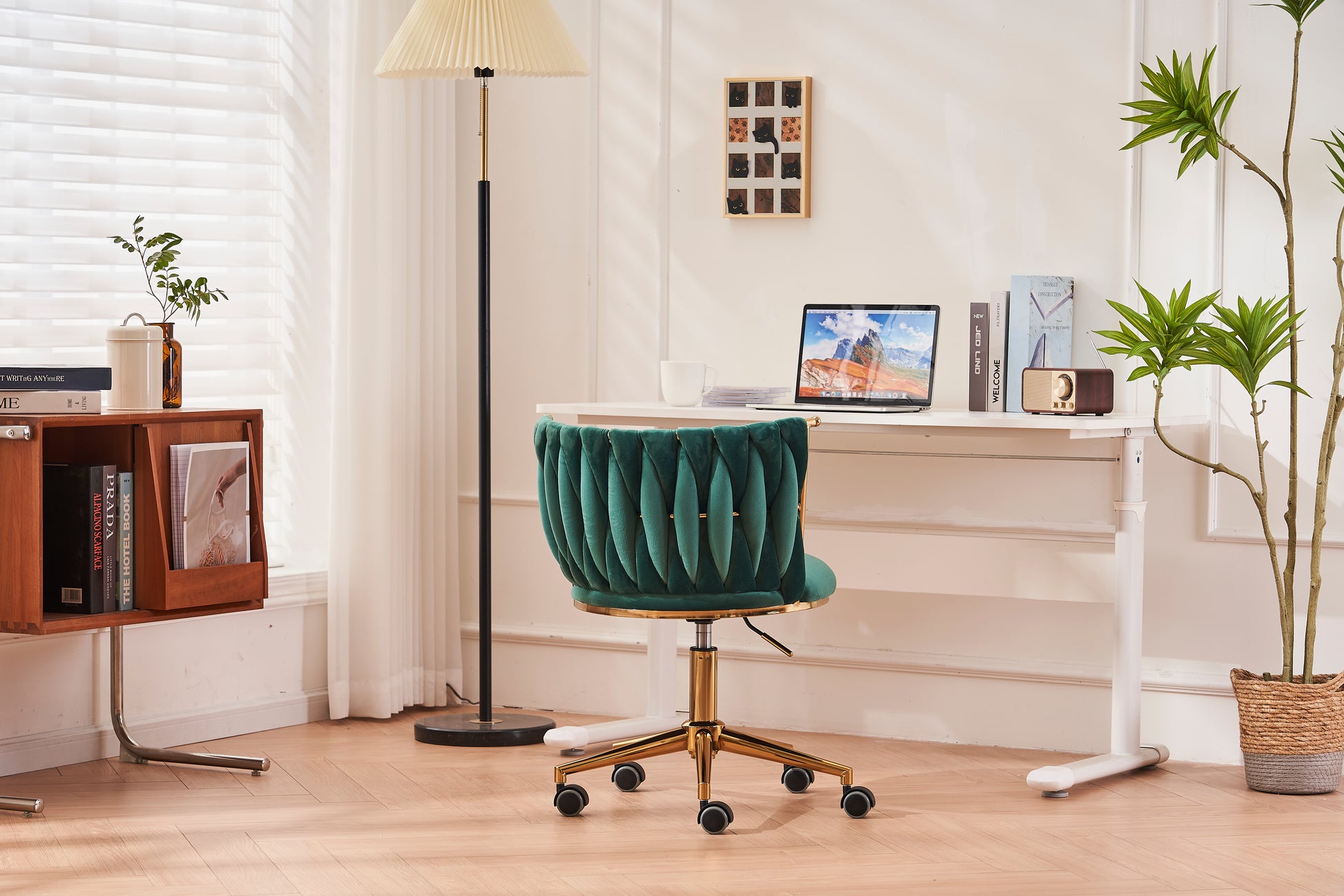 Office Desk Chair, Upholstered Home Office Desk Chairs With Adjustable Swivel Wheels, Ergonomic Office Chair For Living Room, Bedroom, Office, Vanity Study Emerald Emerald Office Modern Foam Velvet