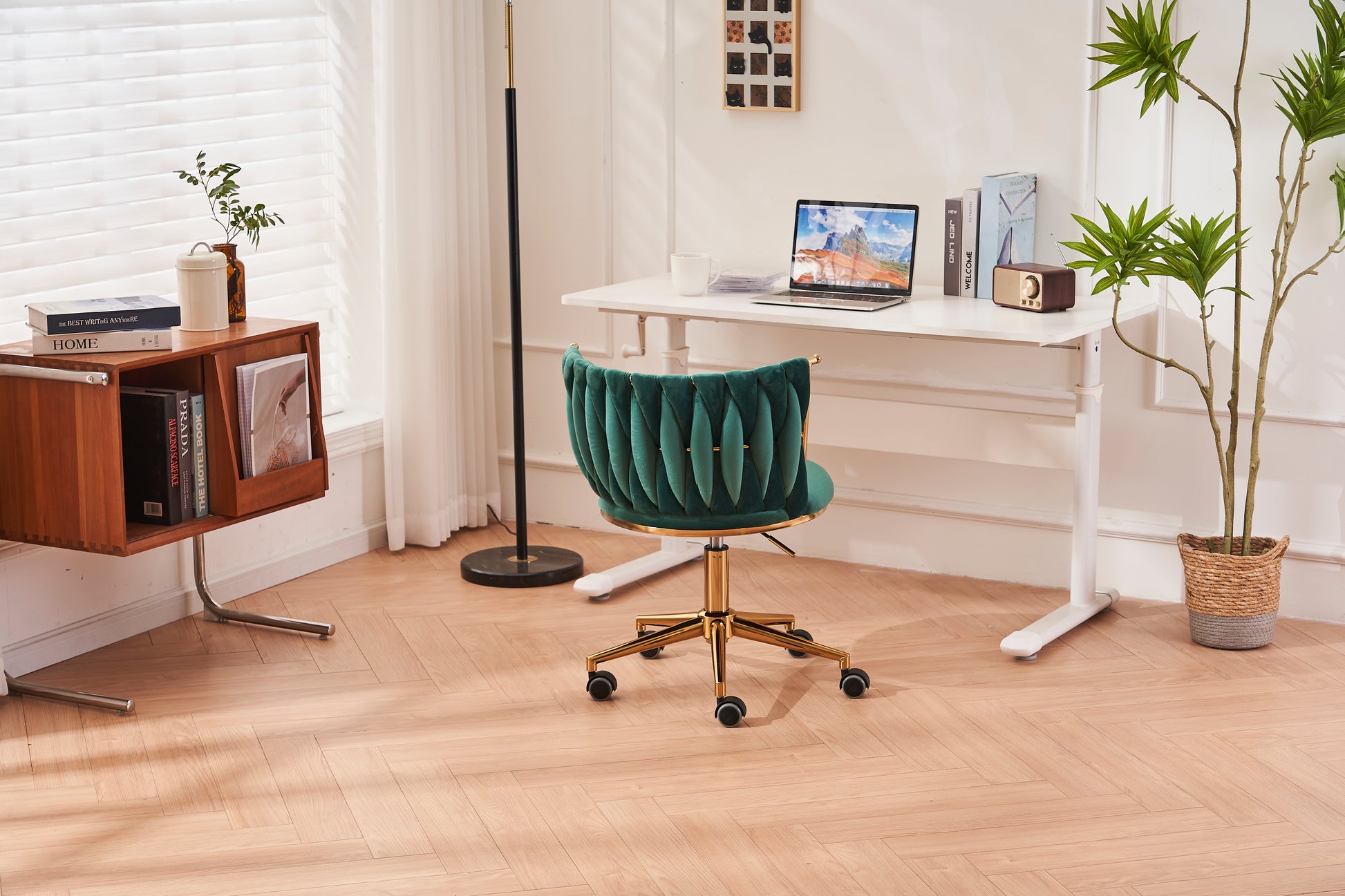 Office Desk Chair, Upholstered Home Office Desk Chairs With Adjustable Swivel Wheels, Ergonomic Office Chair For Living Room, Bedroom, Office, Vanity Study Emerald Emerald Office Modern Foam Velvet