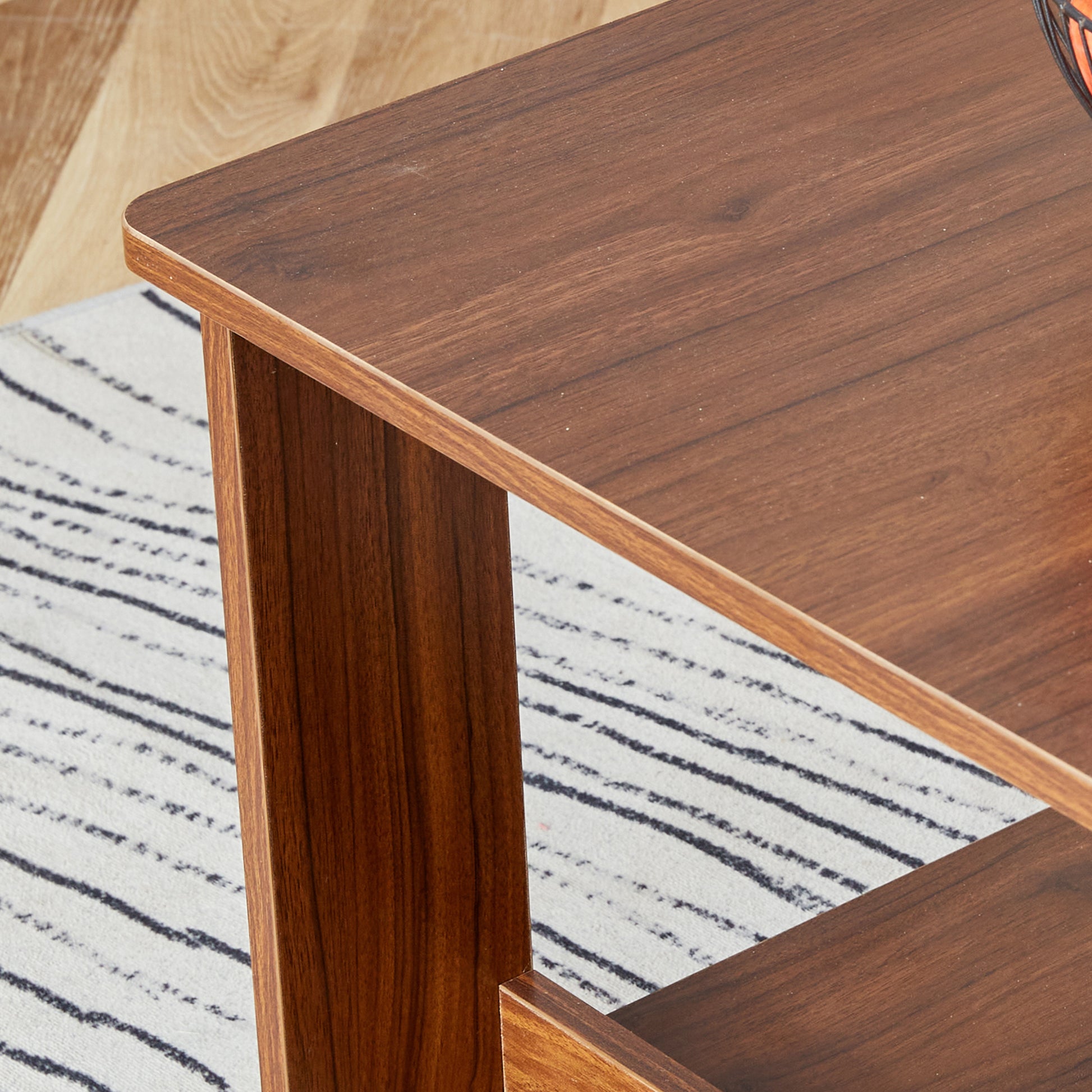 Modern And Practical Walnut Textured Coffee Tablestea Tables. The Double Layered Coffee Table Is Made Of Mdf Material. Suitable For Living Room 43.3"*21.6"*16.5" Ct 16 Walnut Mdf