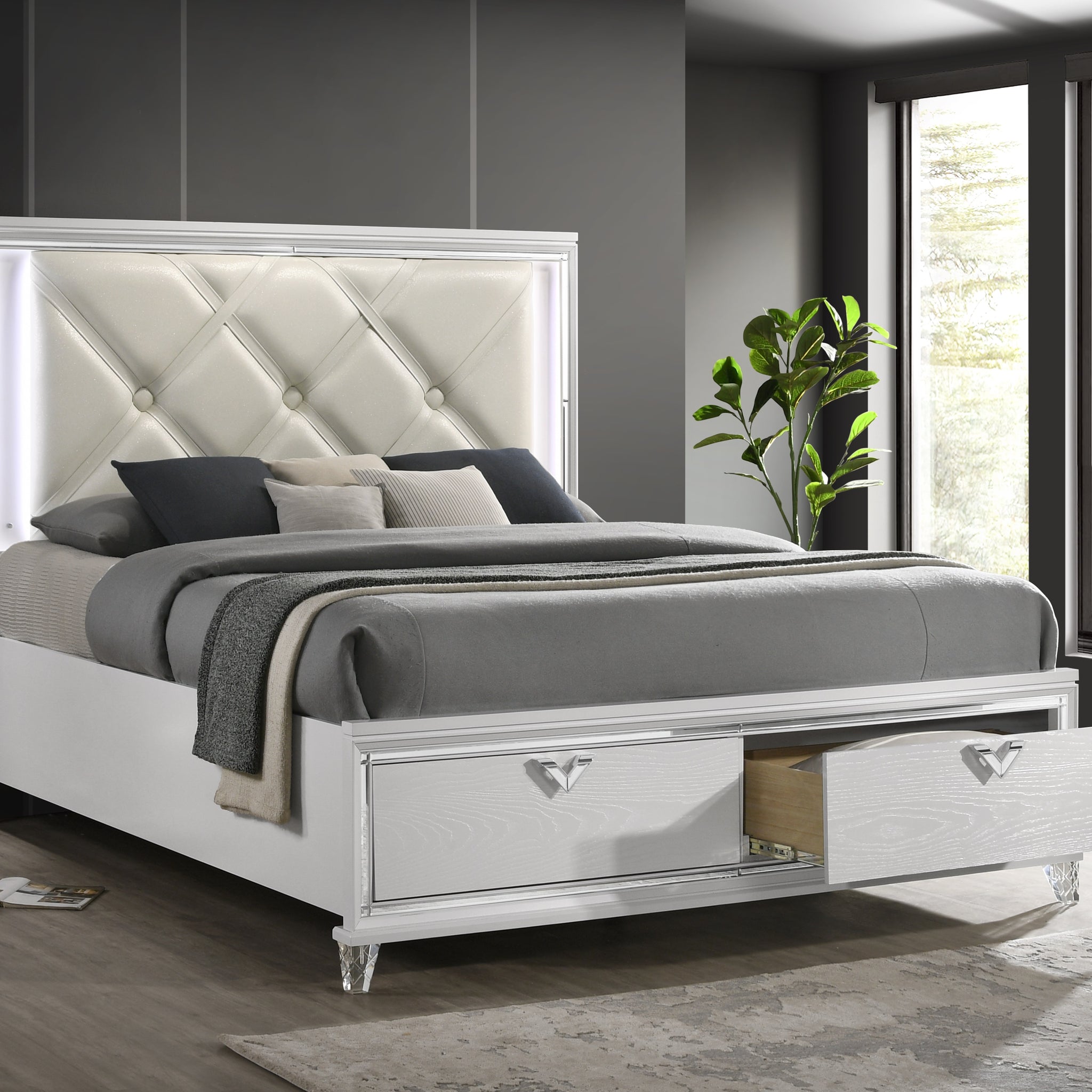 Prism Modern Style King Bed With Led Accents & V Shaped Handles Box Spring Not Required King Silver Wood Bedroom Contemporary,Modern Wood